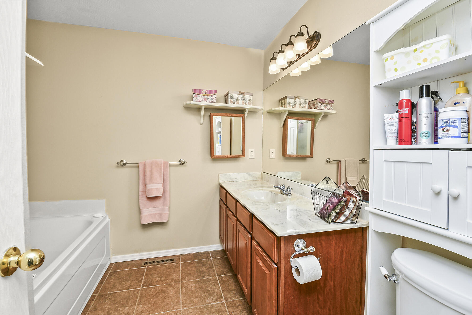 888 West Crestwood Street Property Photo 21