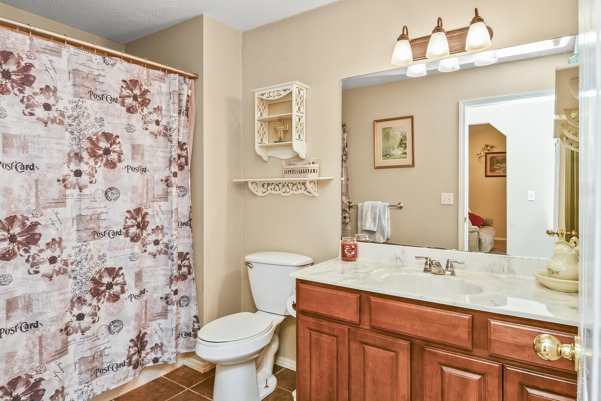 888 West Crestwood Street Property Photo 27