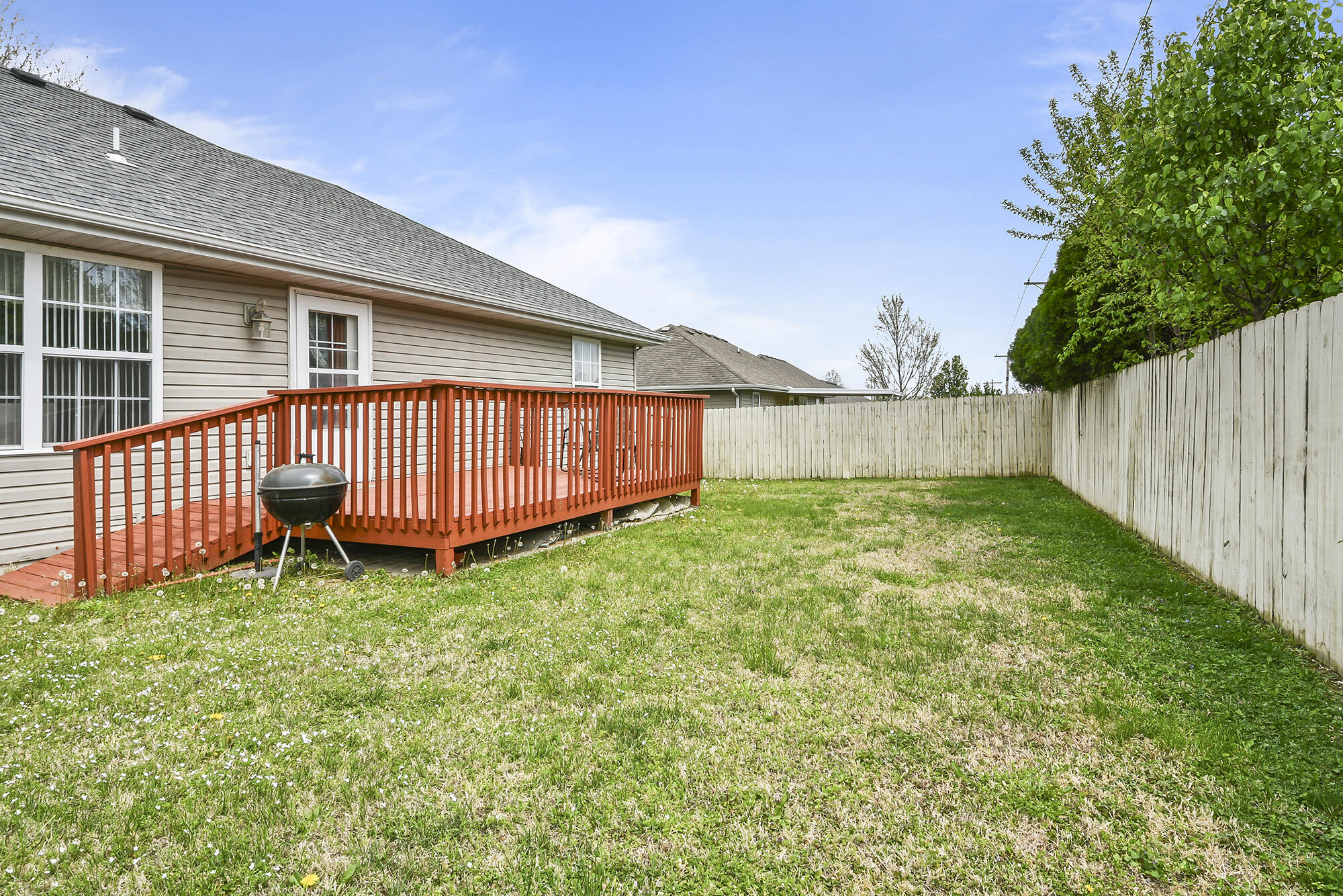 888 West Crestwood Street Property Photo 35
