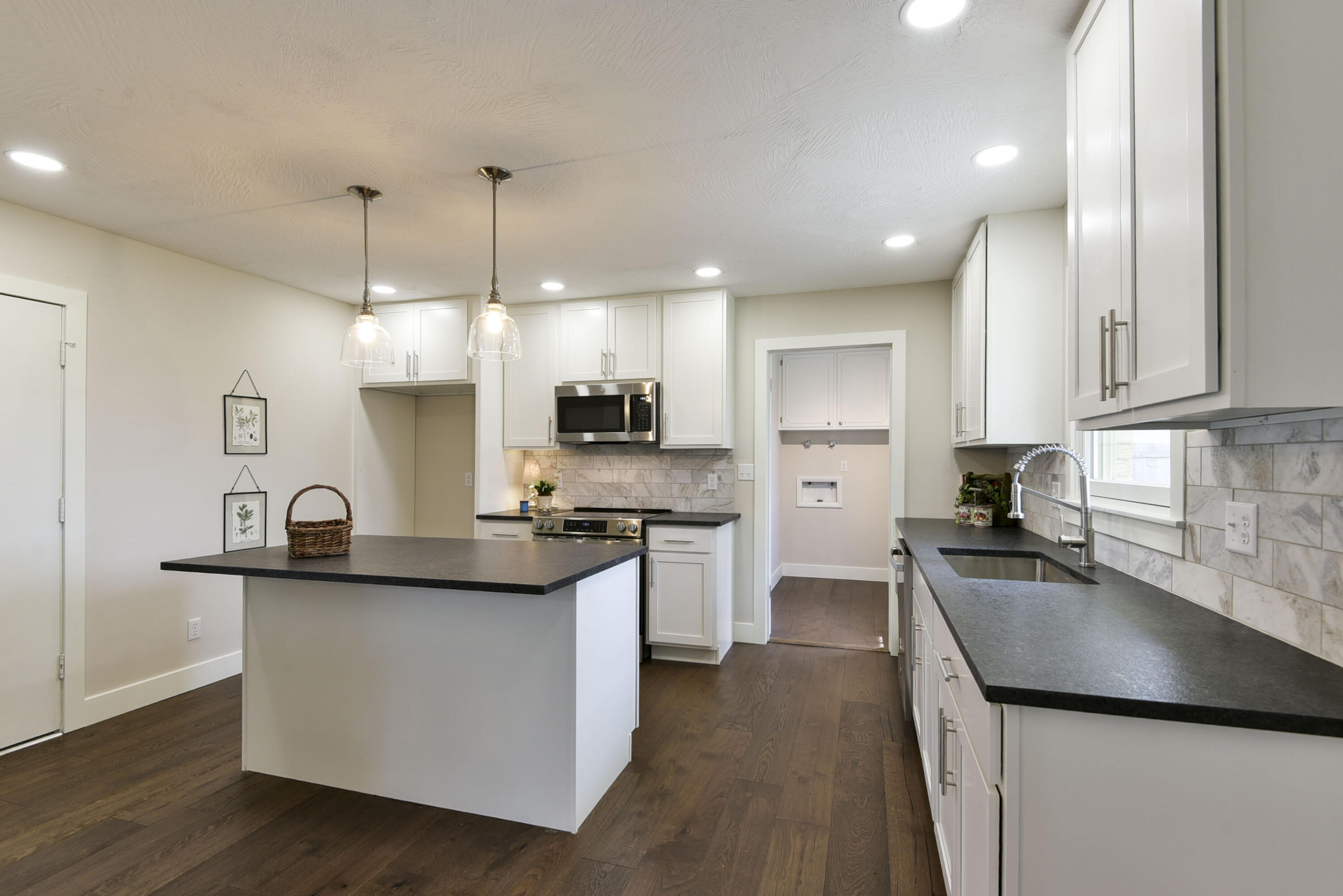 2806 East Rocklyn Road Property Photo 10