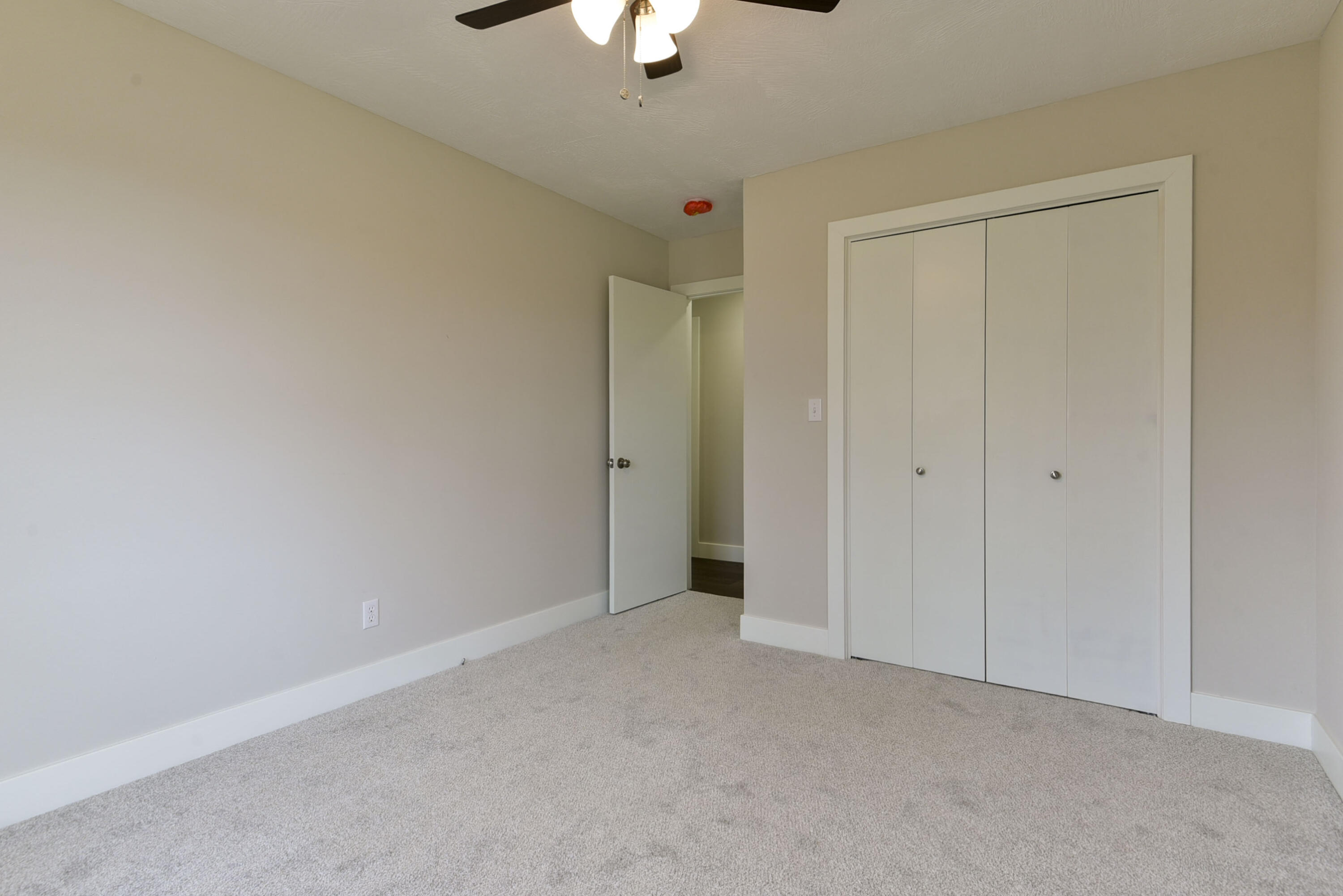 2806 East Rocklyn Road Property Photo 32