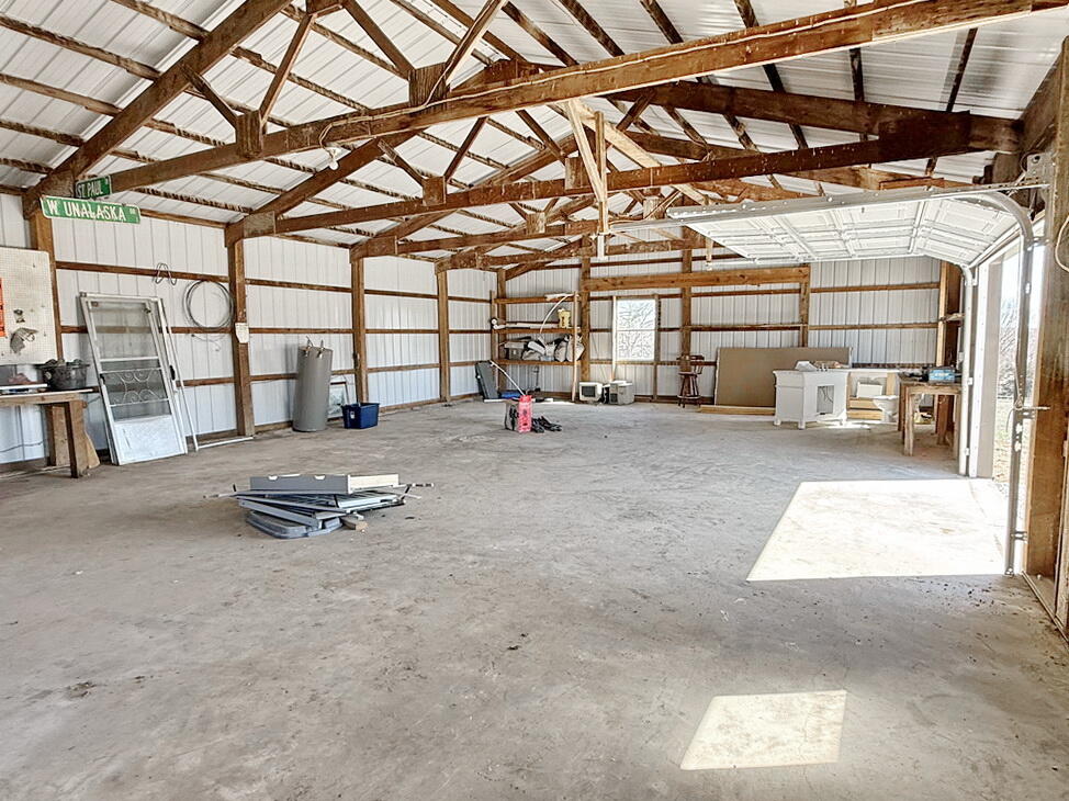 12890 East W Highway Property Photo 5