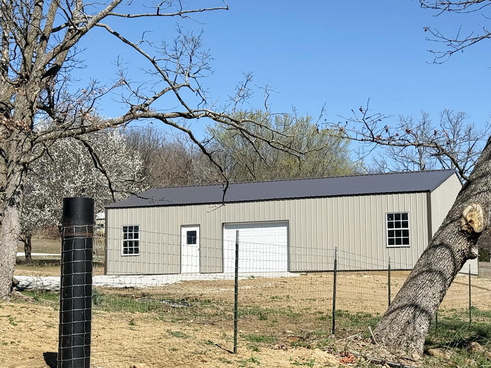 12890 East W Highway Property Photo 6