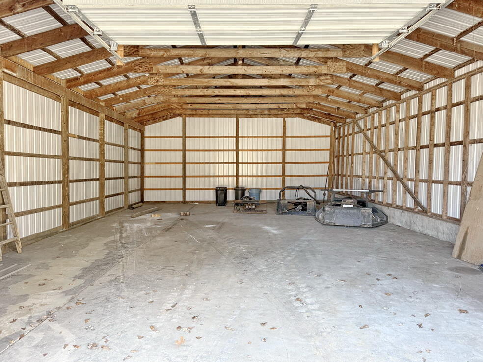 12890 East W Highway Property Photo 21