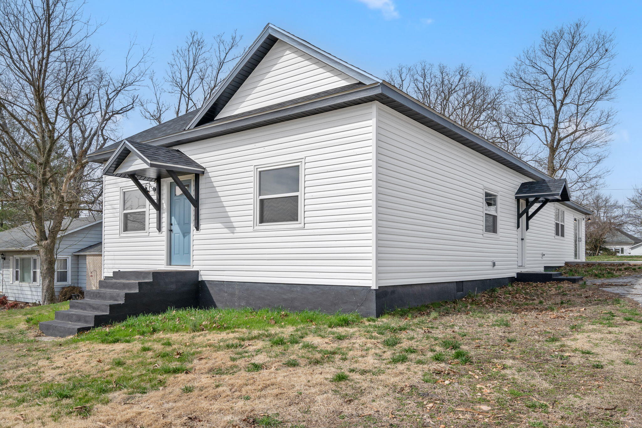 608 Main Street Property Photo
