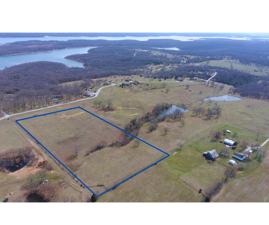 000 South 1475th Road (12 Acres) Property Photo