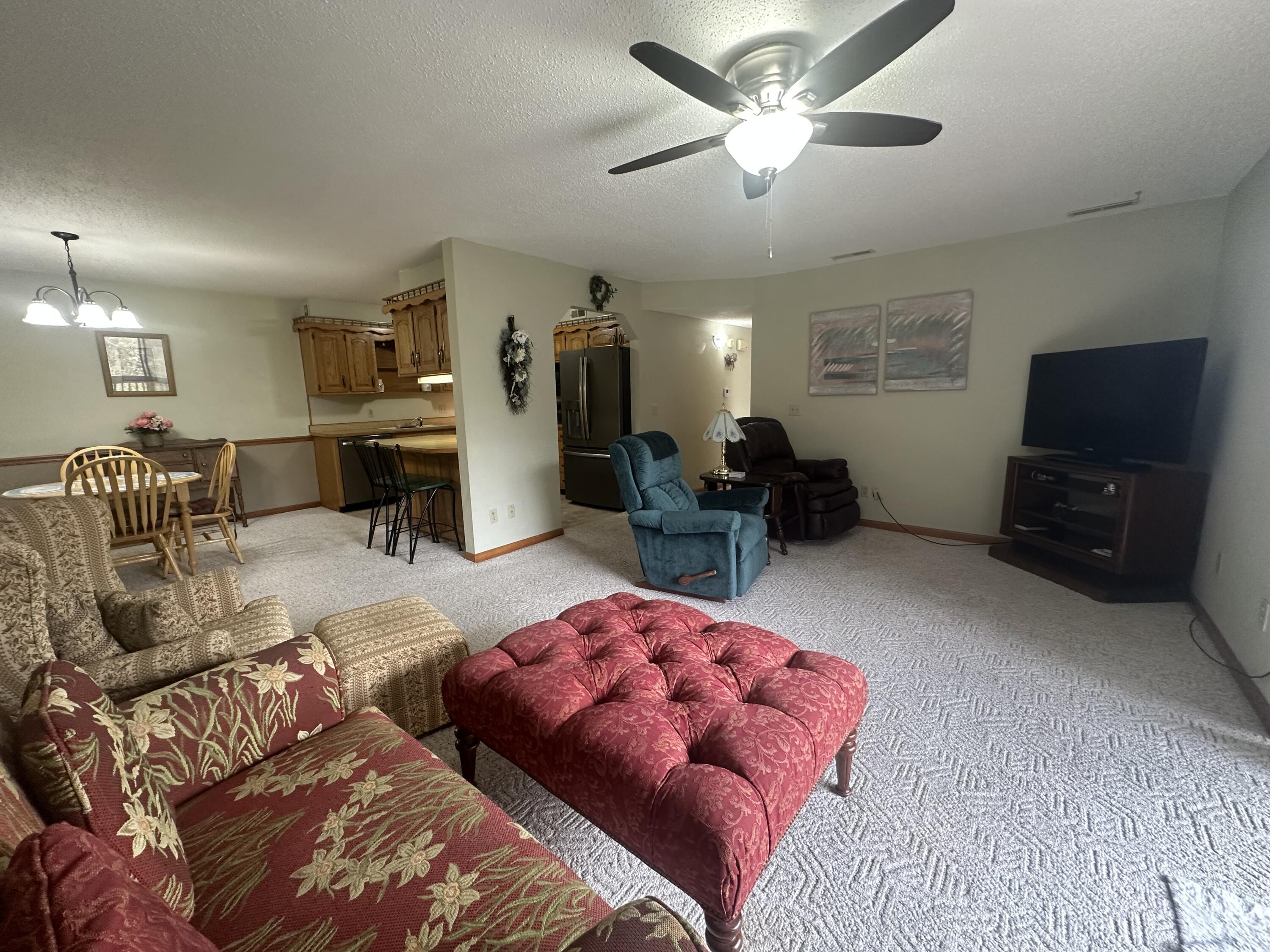 150 Sunken Forest Drive Property Photo 7