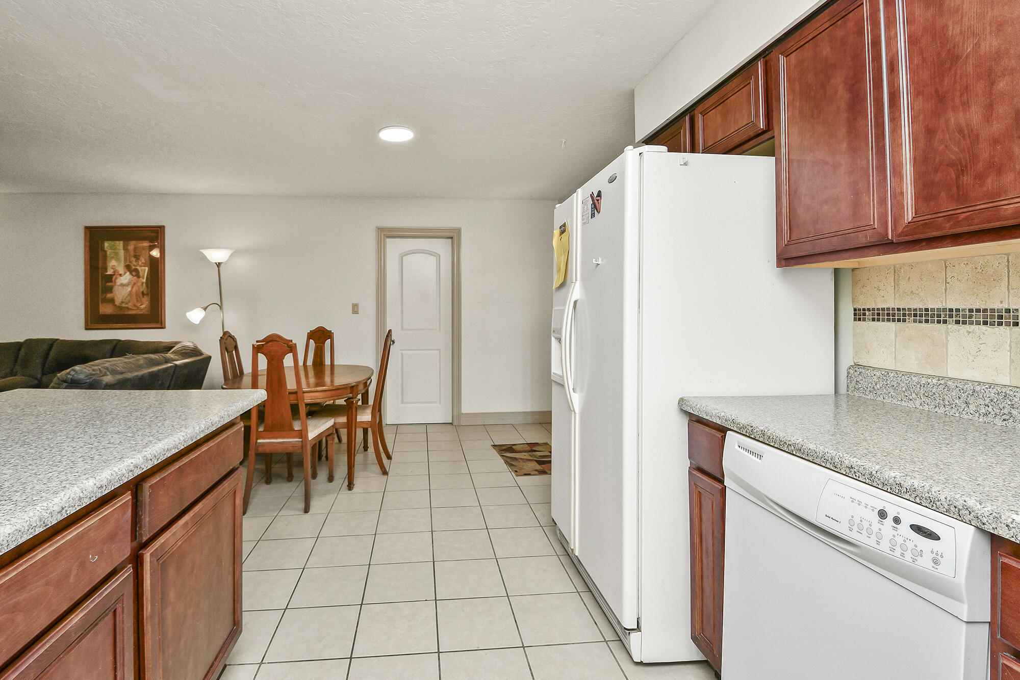 1862 North Marlan Avenue Property Photo 10