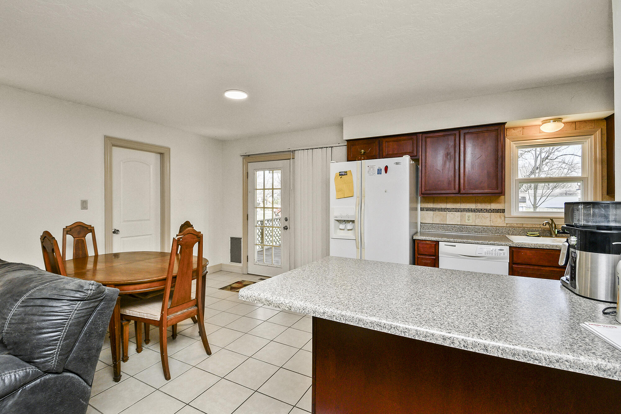 1862 North Marlan Avenue Property Photo 11