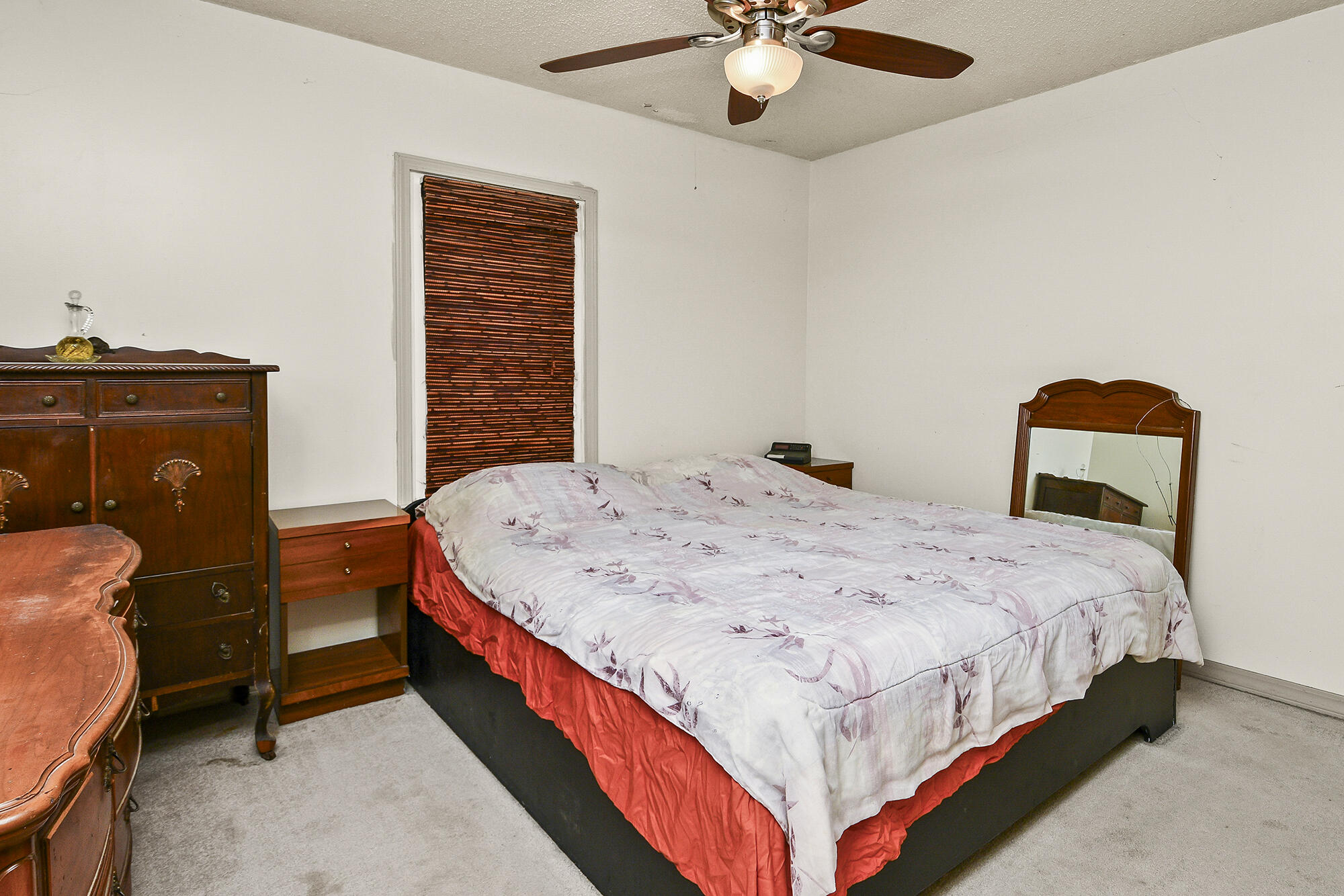 1862 North Marlan Avenue Property Photo 13