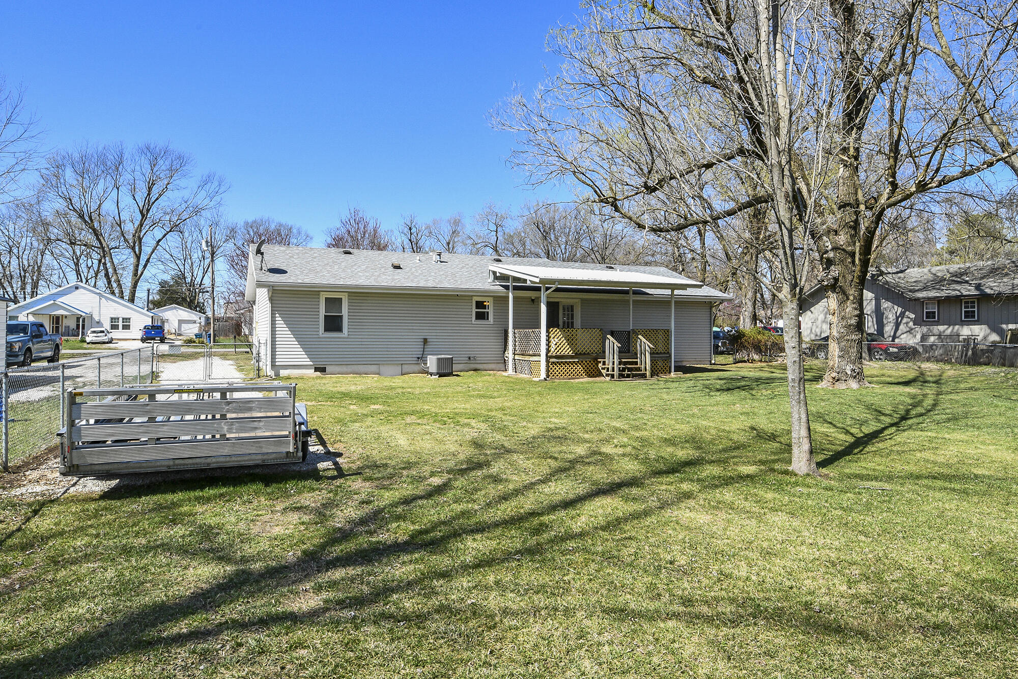 1862 North Marlan Avenue Property Photo 27