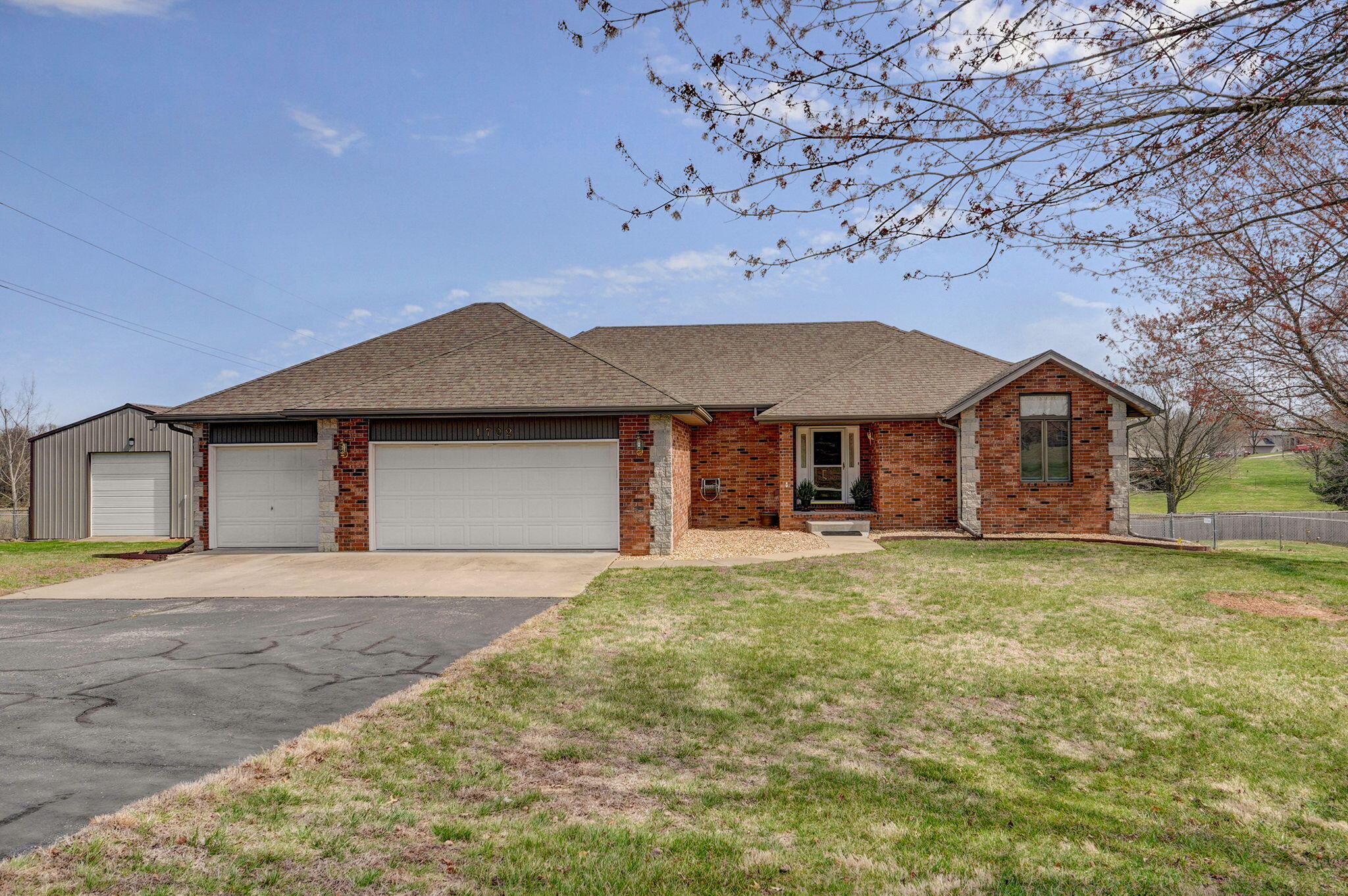 1702 Cody Road Property Photo 1