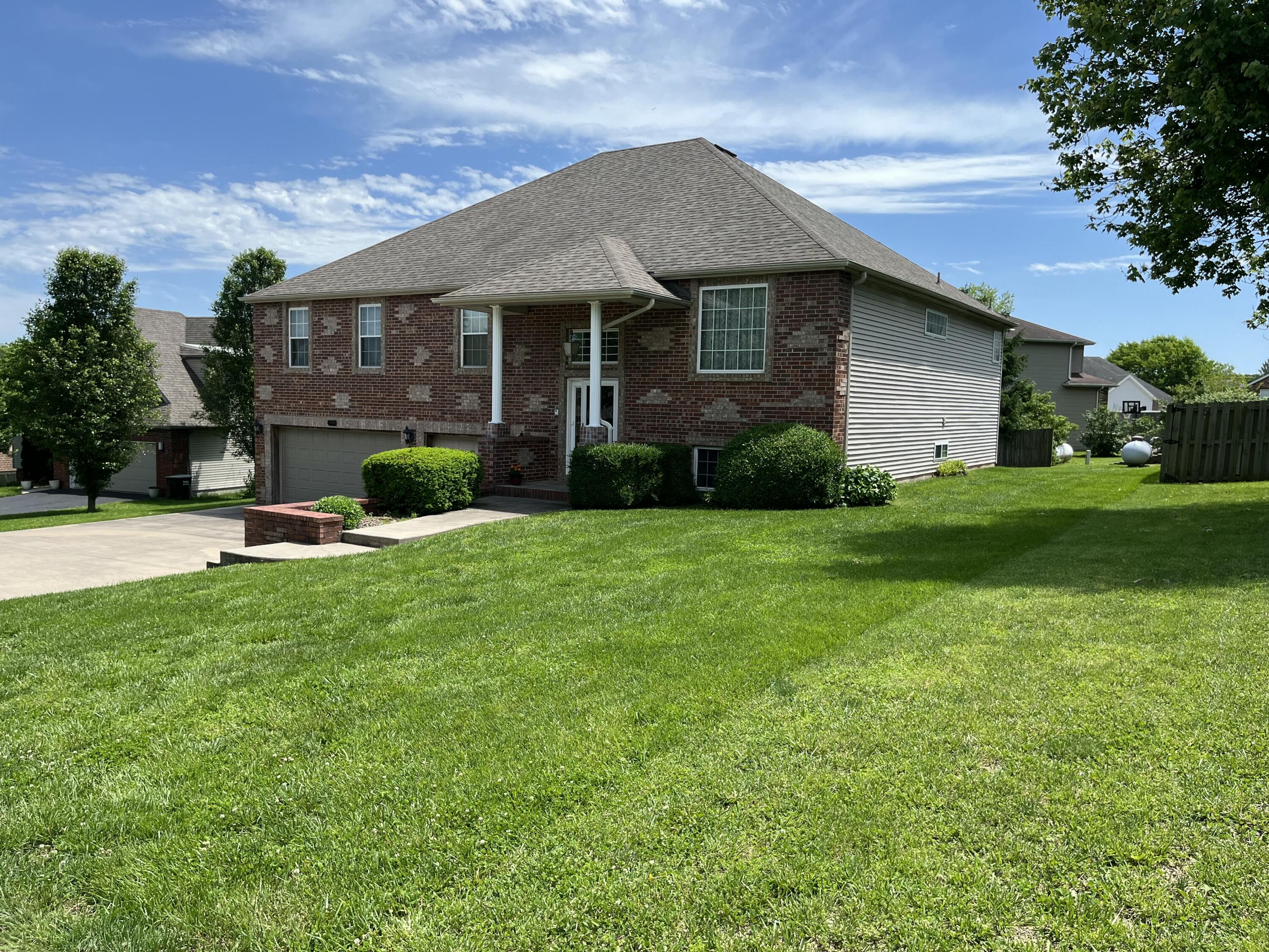 1518 Stagecoach Court Property Photo 3