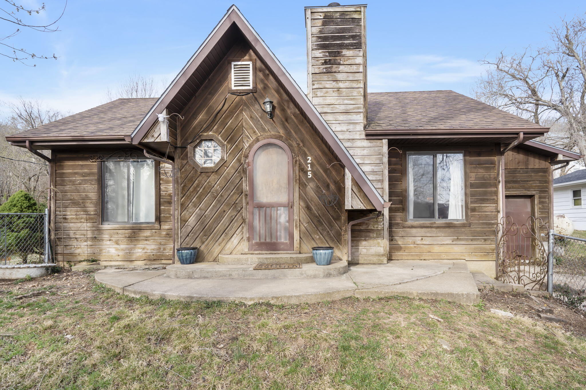 215 South Carr Street Property Photo