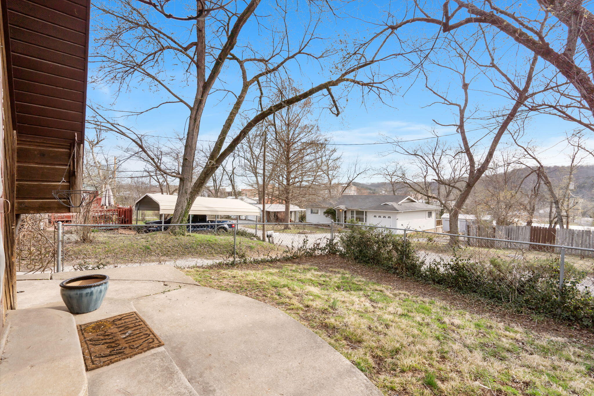 215 South Carr Street Property Photo 2