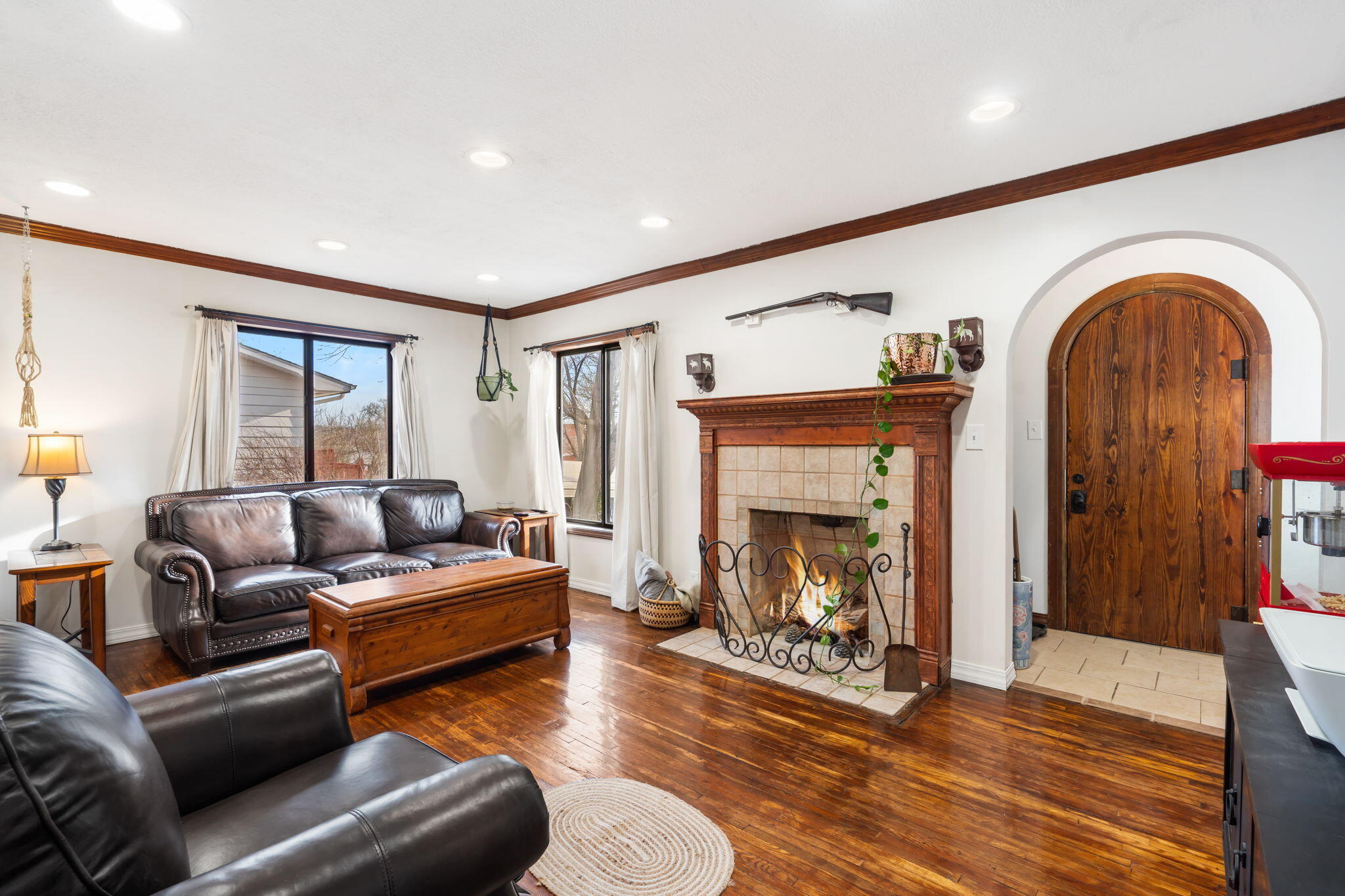 215 South Carr Street Property Photo 4