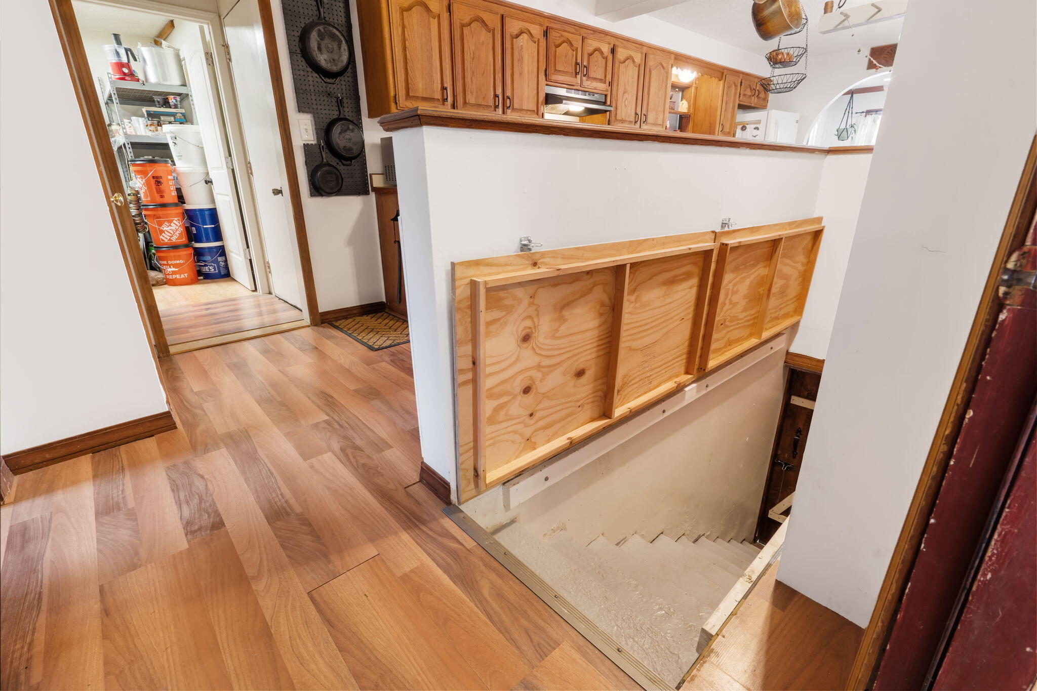 215 South Carr Street Property Photo 9