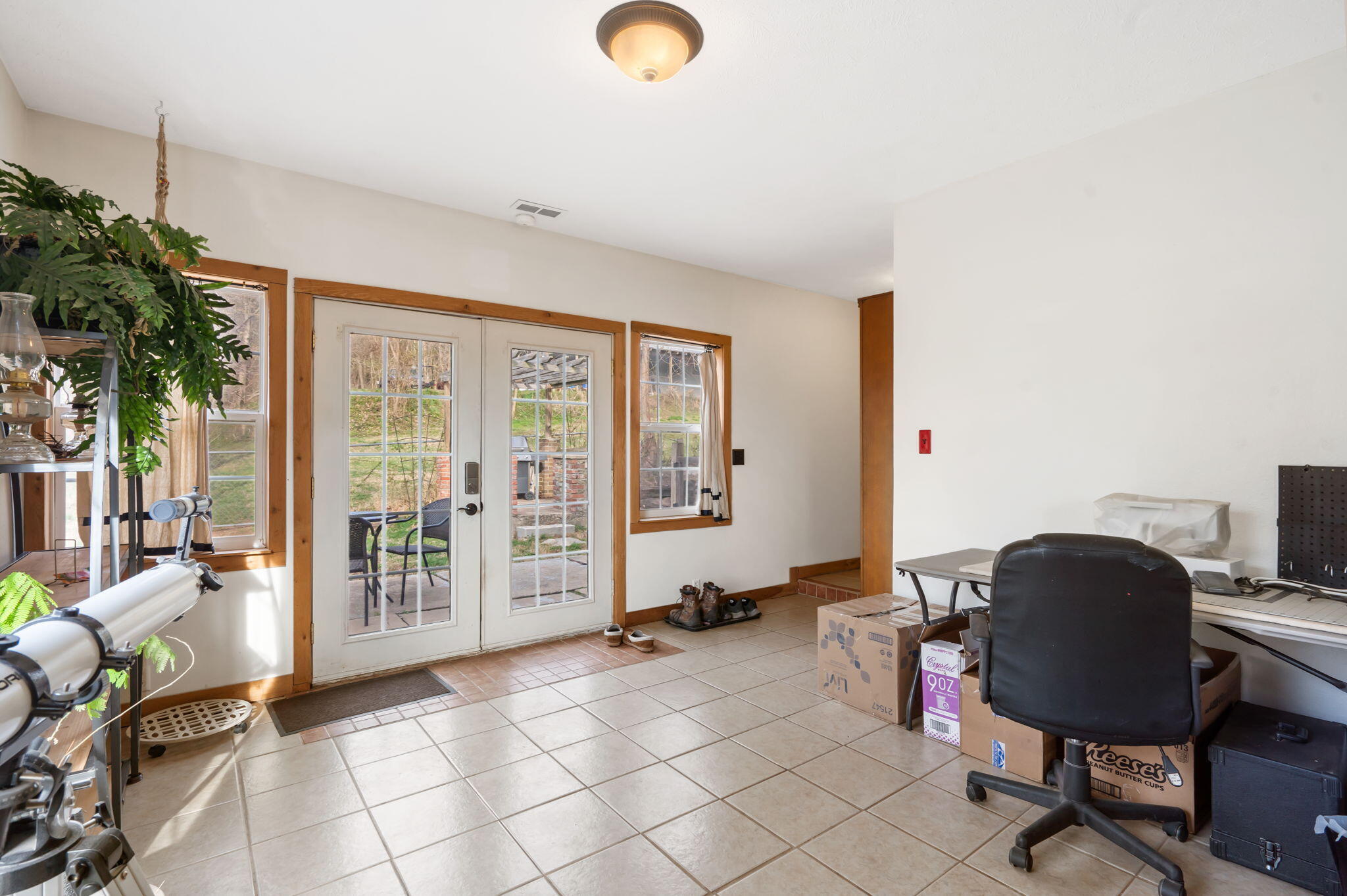 215 South Carr Street Property Photo 19