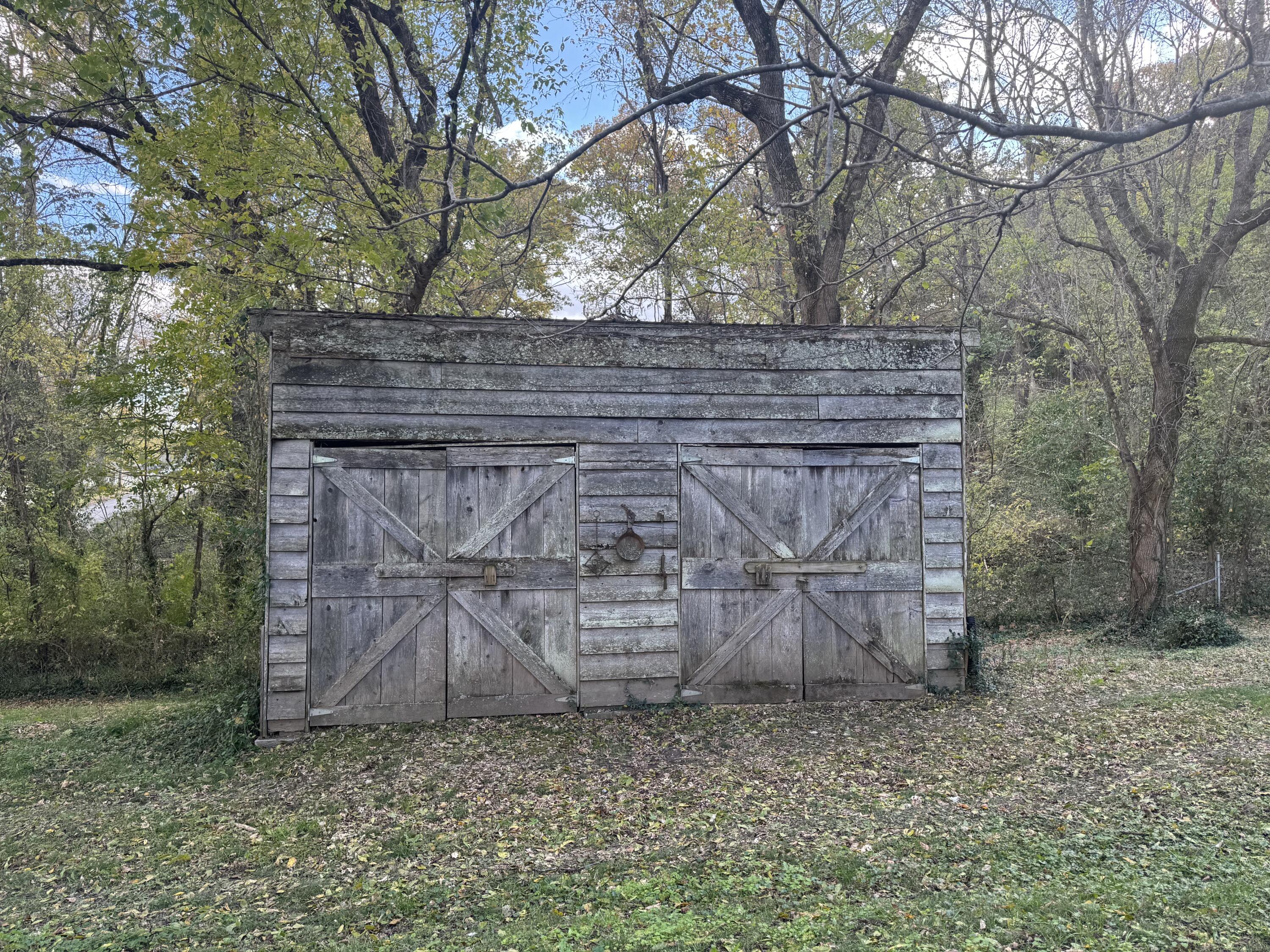 215 South Carr Street Property Photo 25