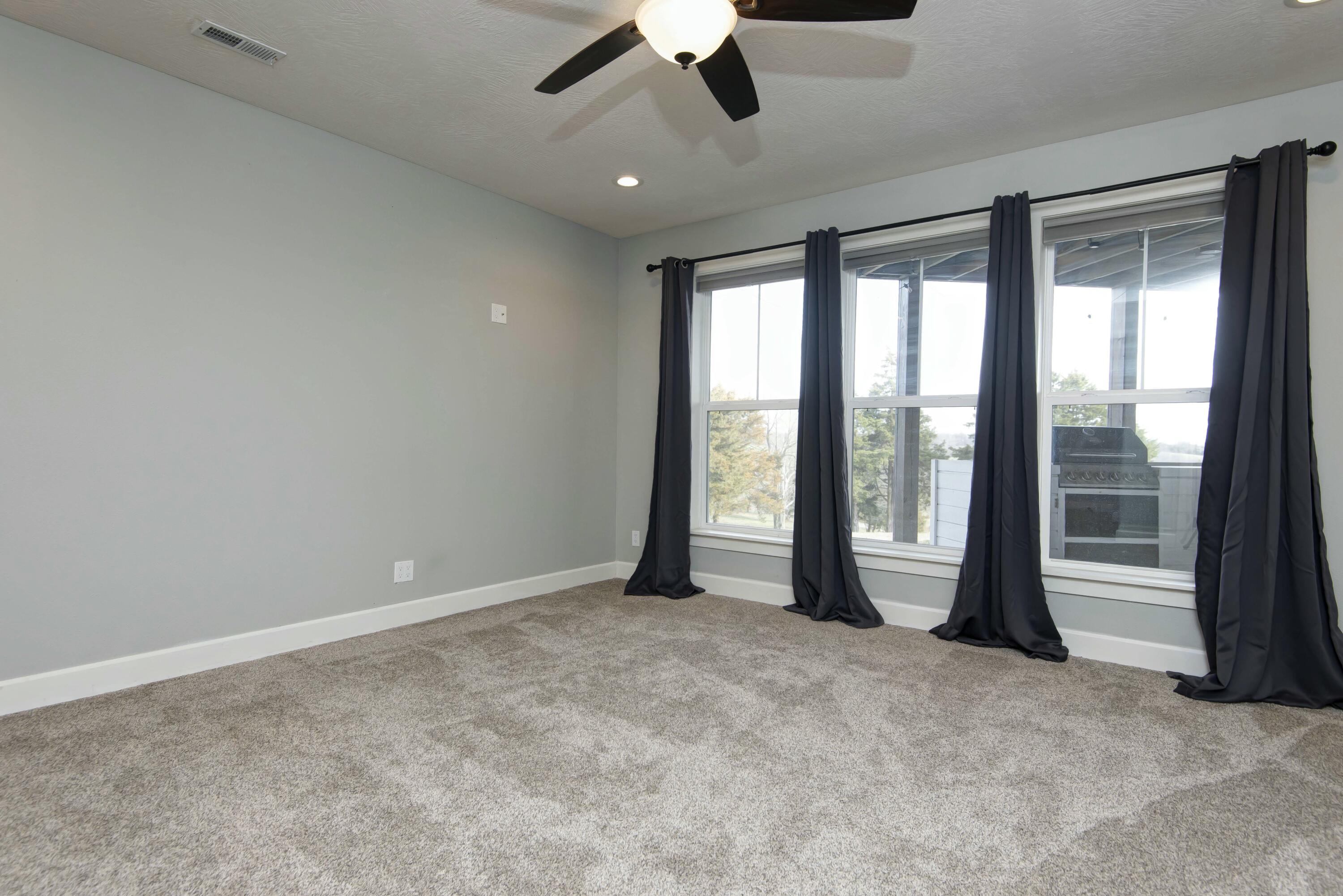 6565 South Farm Road 101 Property Photo 45