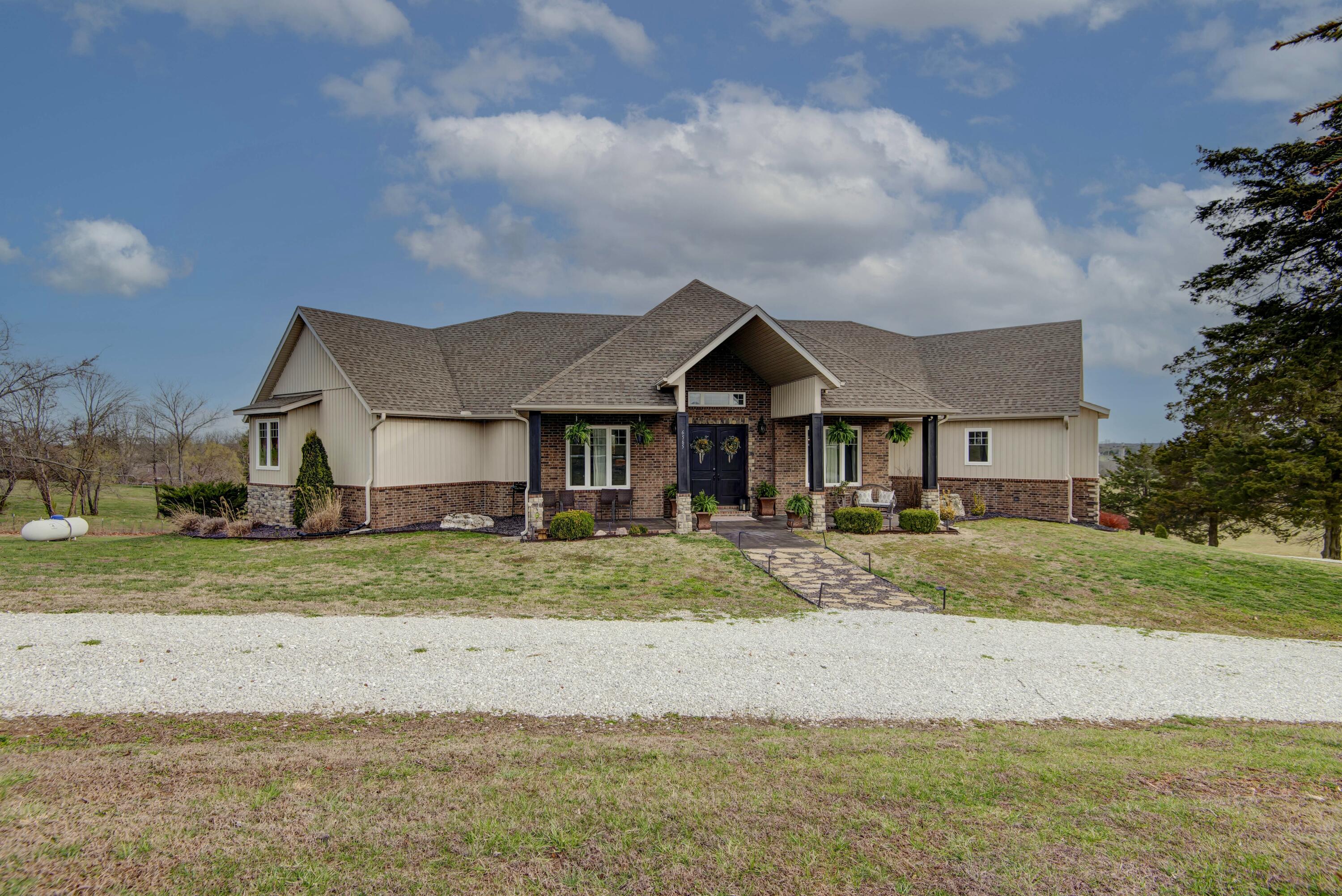 6565 South Farm Road 101 Property Photo 55