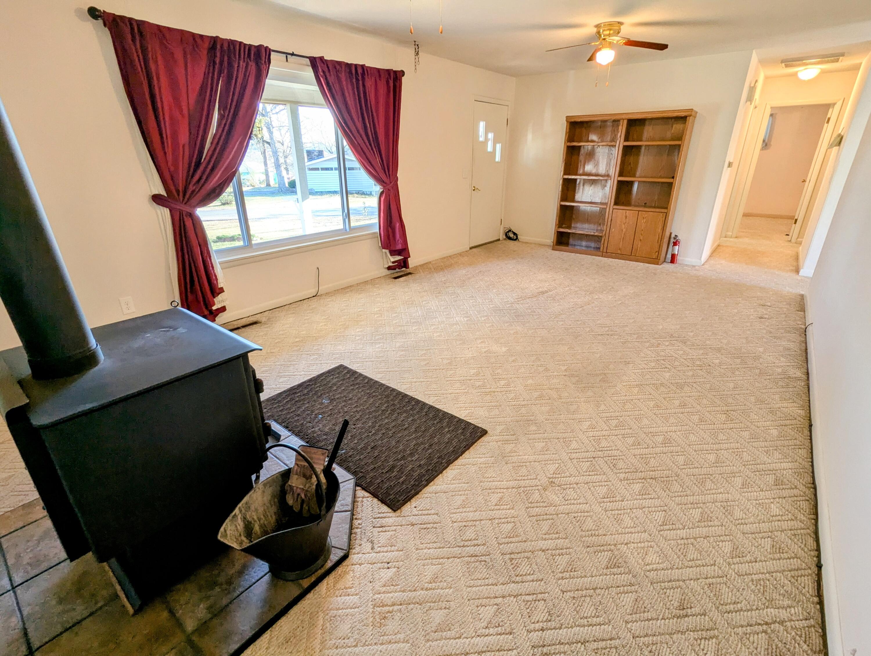 18 Sycamore Drive Property Photo 4