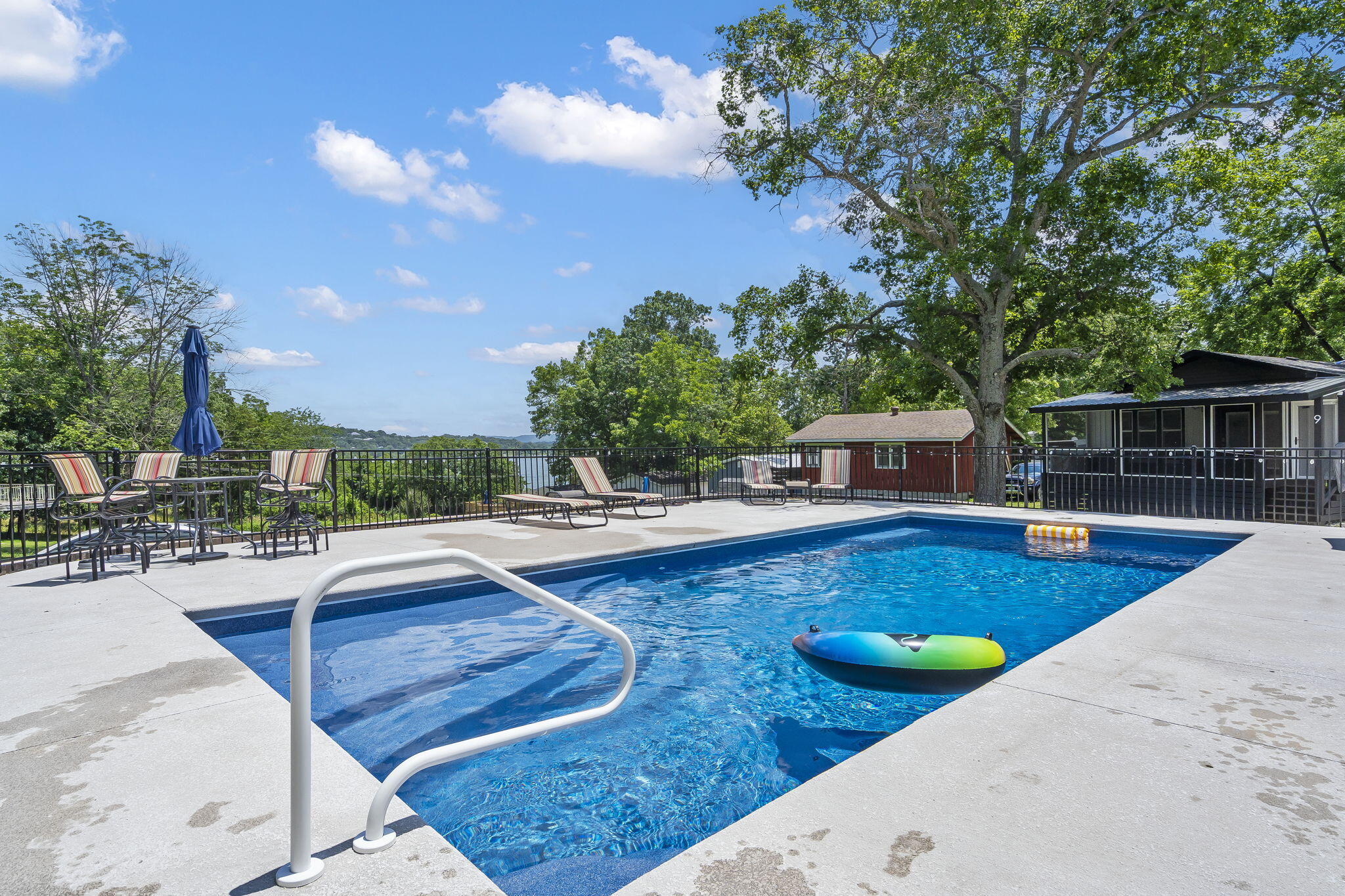 10 View Table Rock Landing Property Photo 3