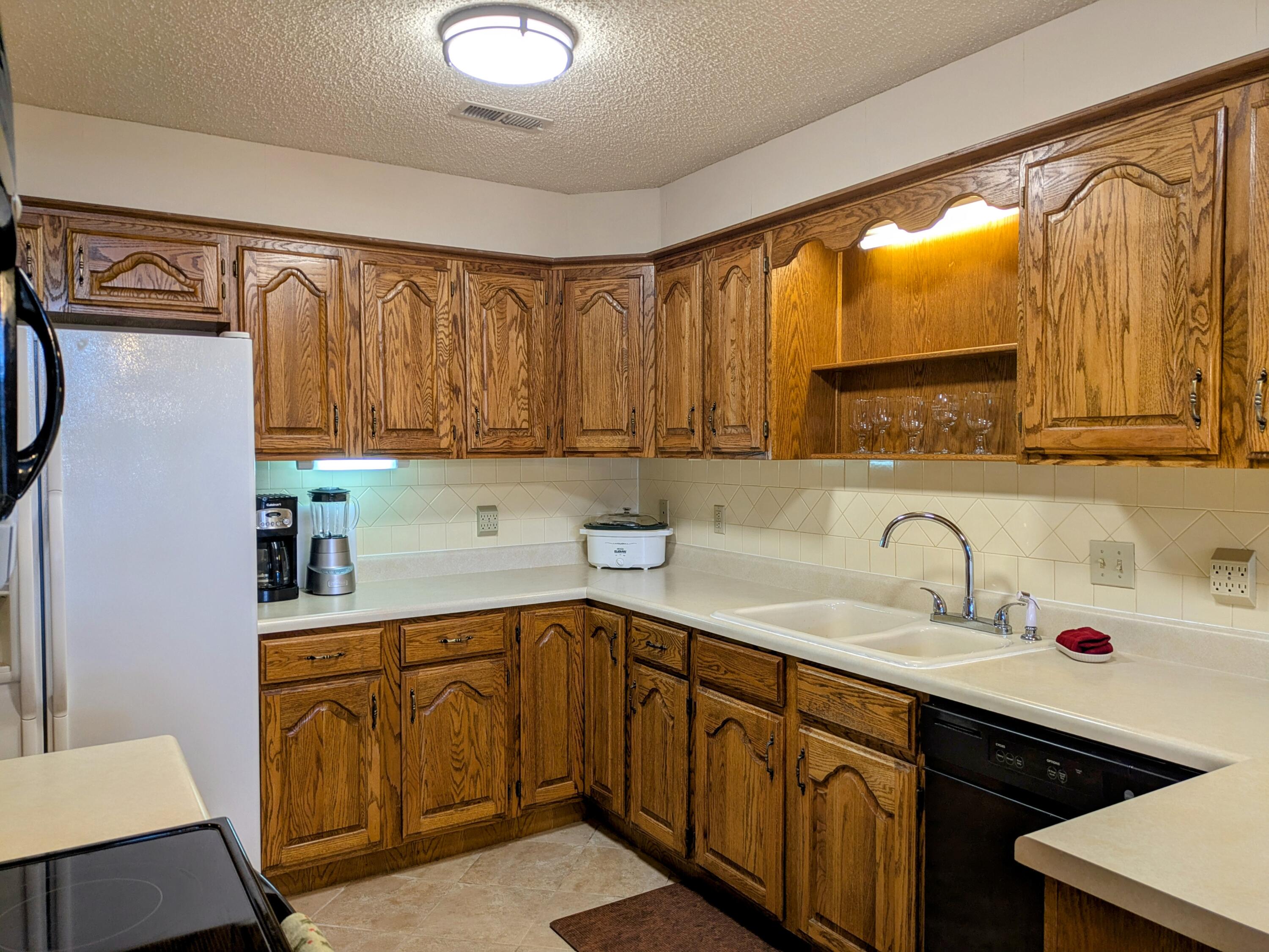 150 Sunken Forest Dr. 6-183 Property Photo 12