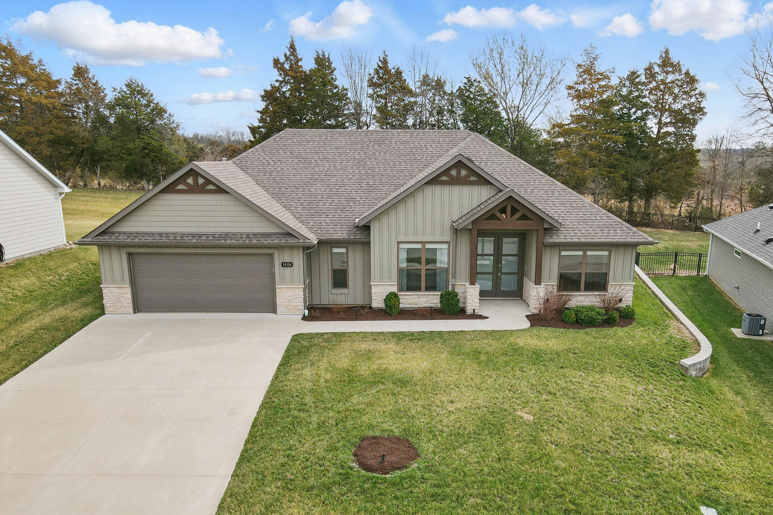 Property Photo 33
