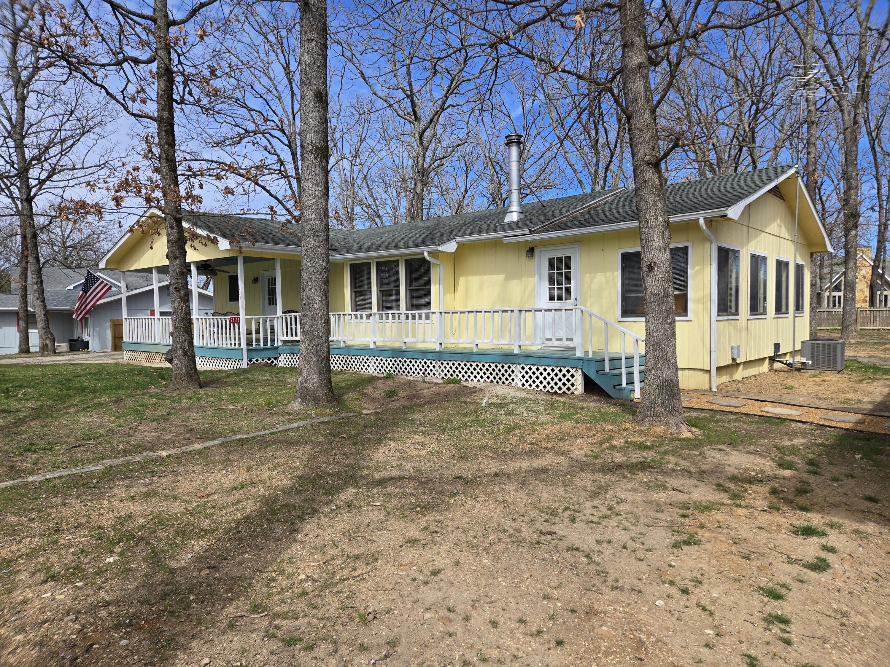 25193 Cedar Crest Drive Property Photo 4