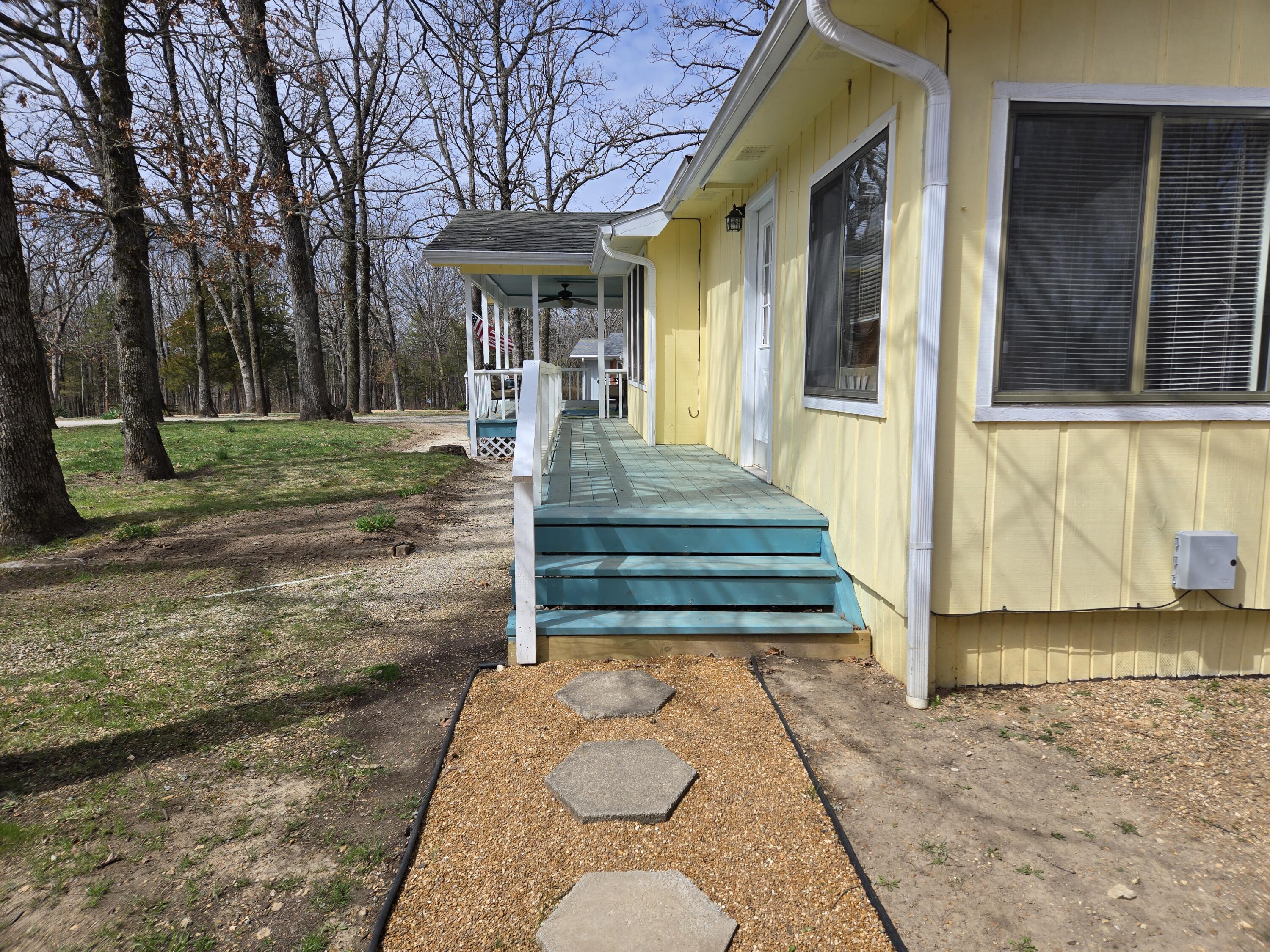 25193 Cedar Crest Drive Property Photo 5