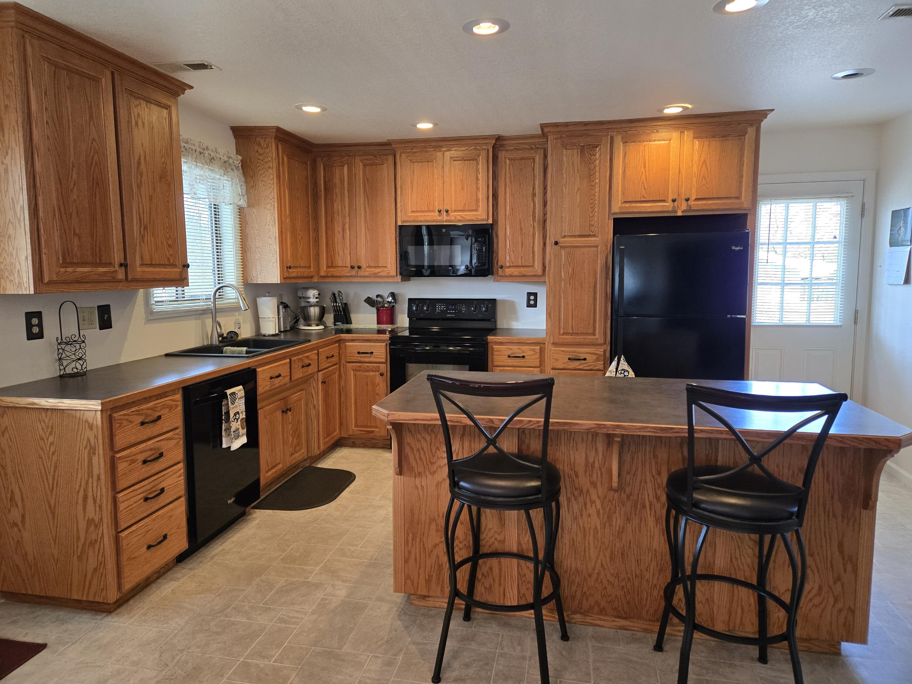 25193 Cedar Crest Drive Property Photo 11