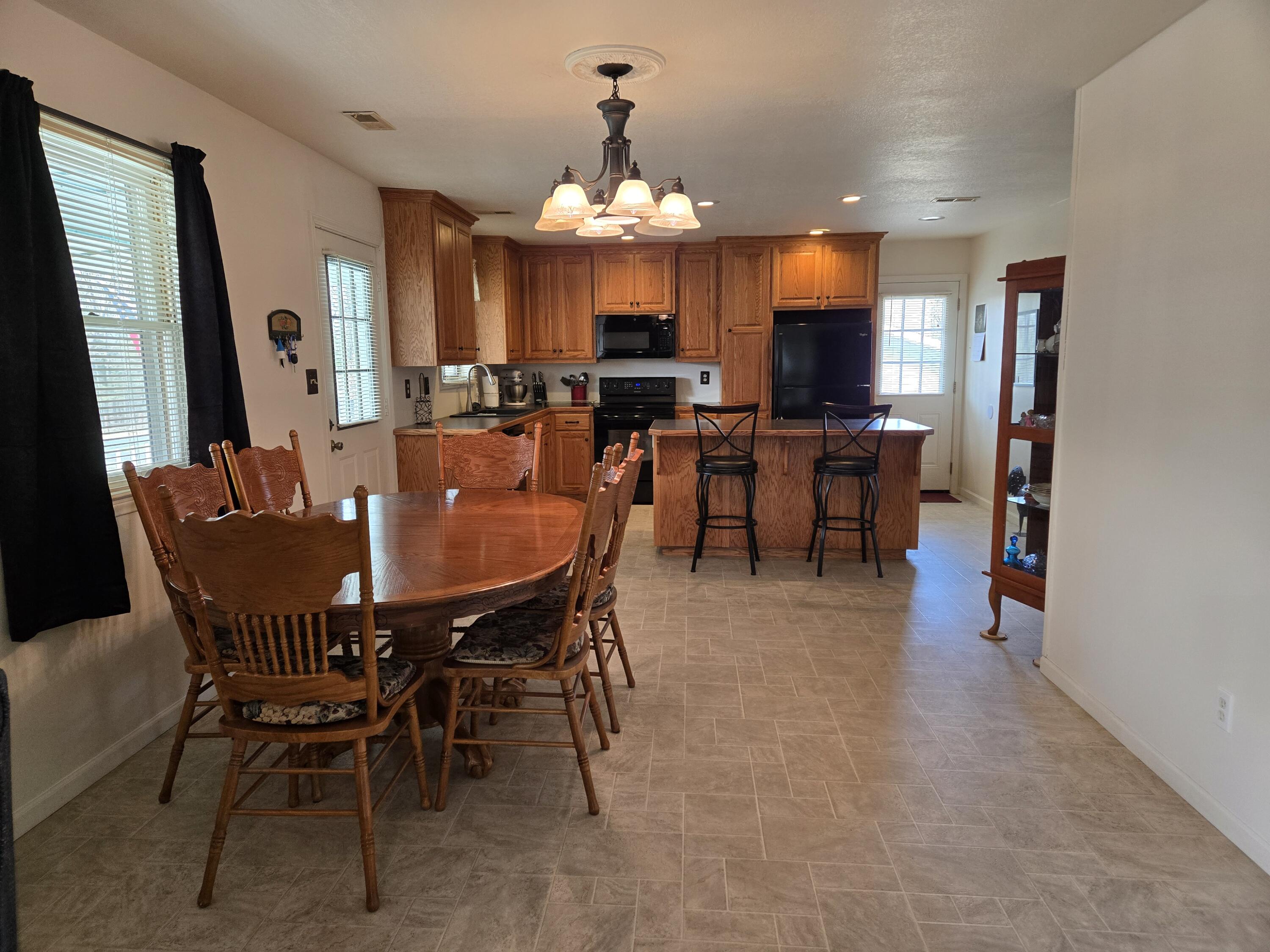 25193 Cedar Crest Drive Property Photo 14
