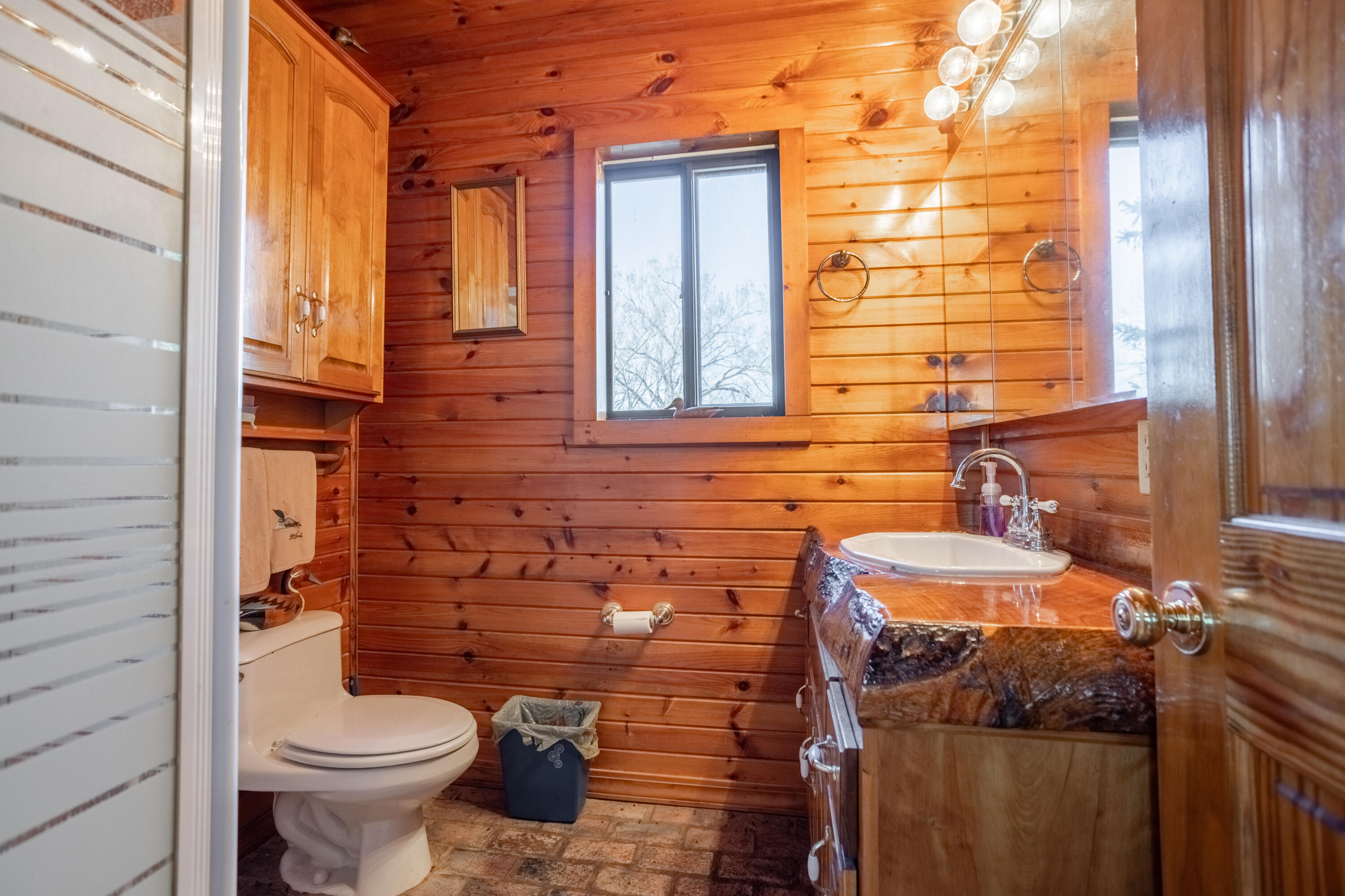 6955 Chadwick Road Property Photo 27