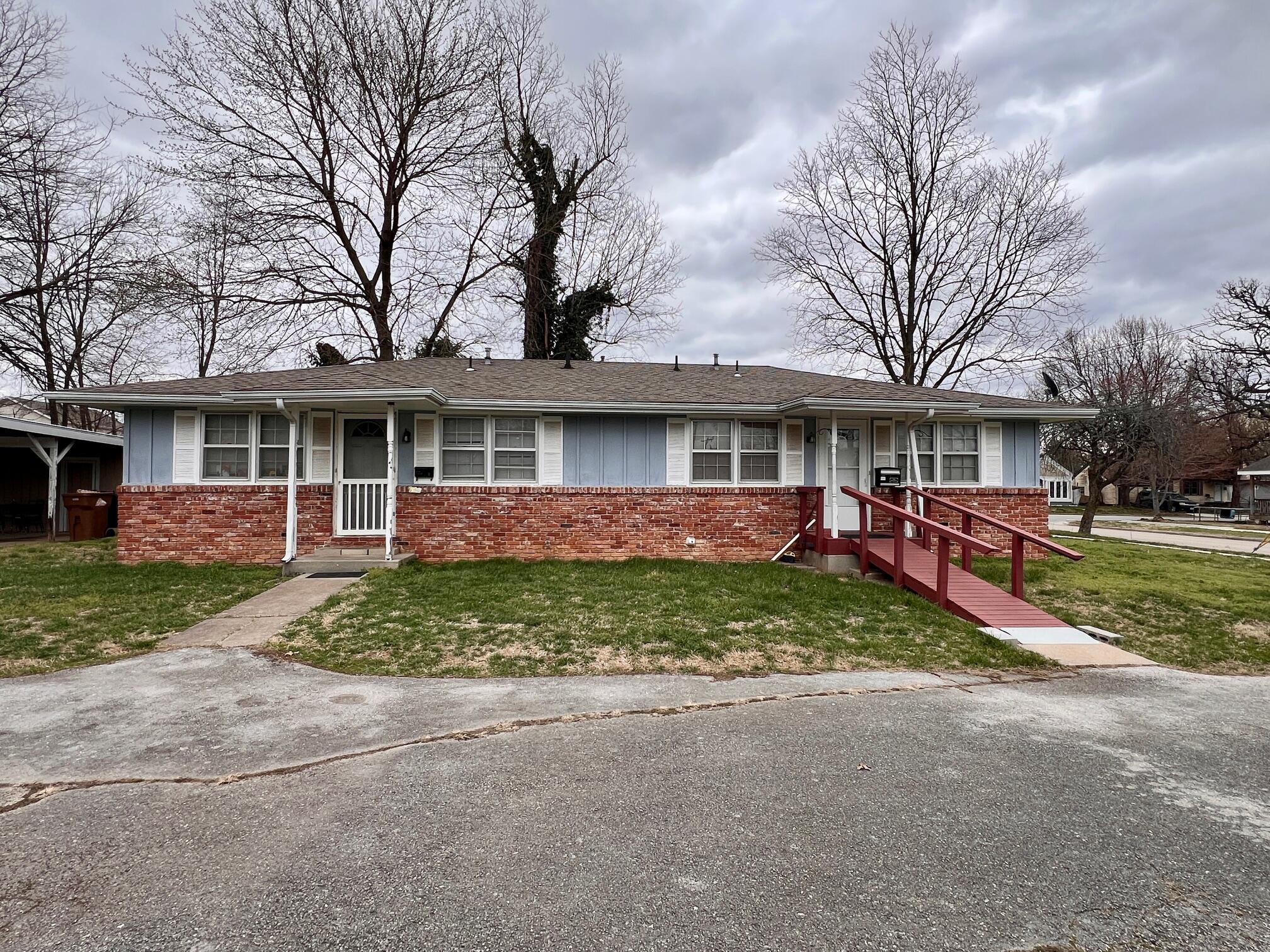 1341 East High Street Property Photo 2