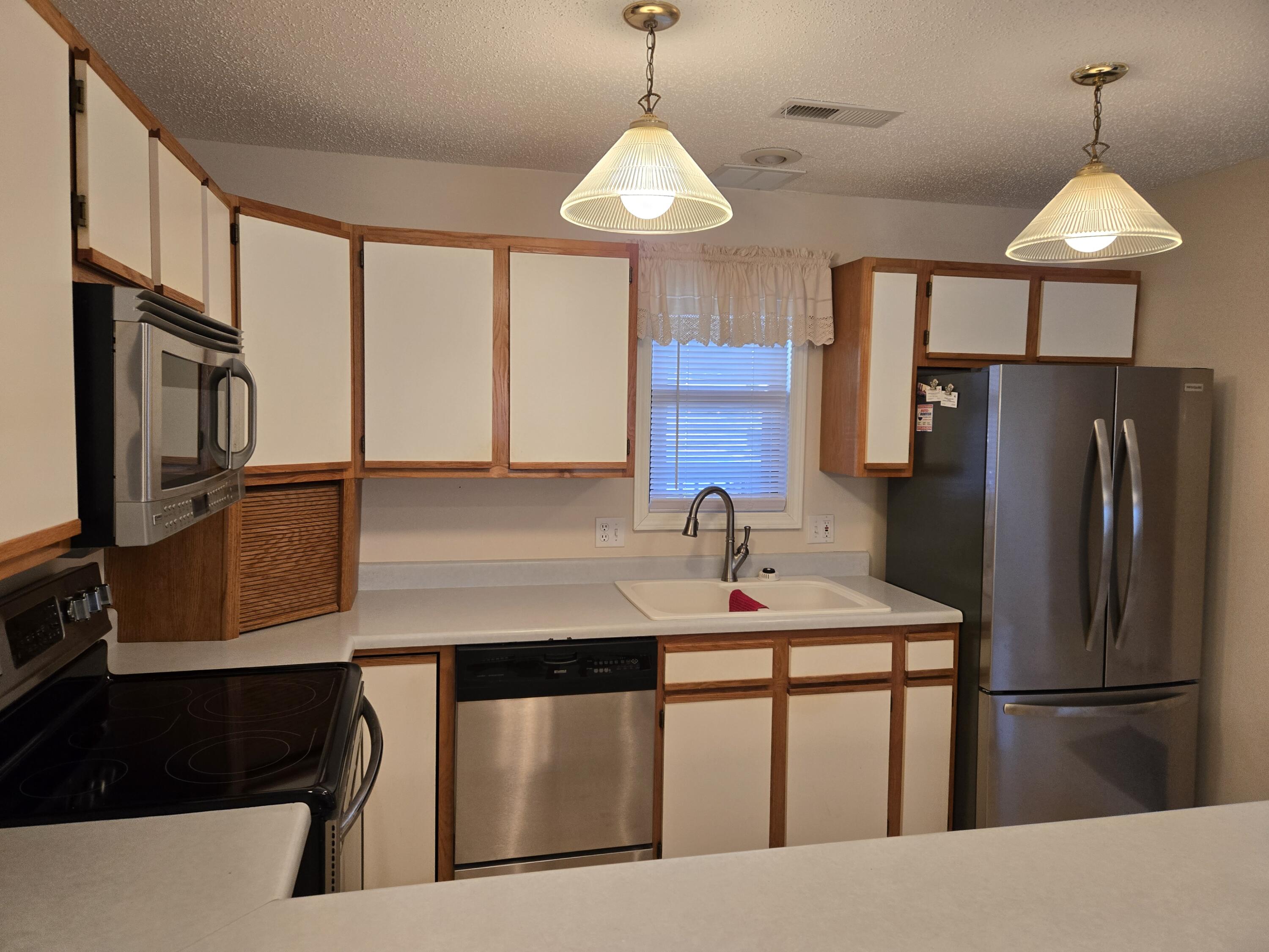 300 Port Drive Property Photo 8