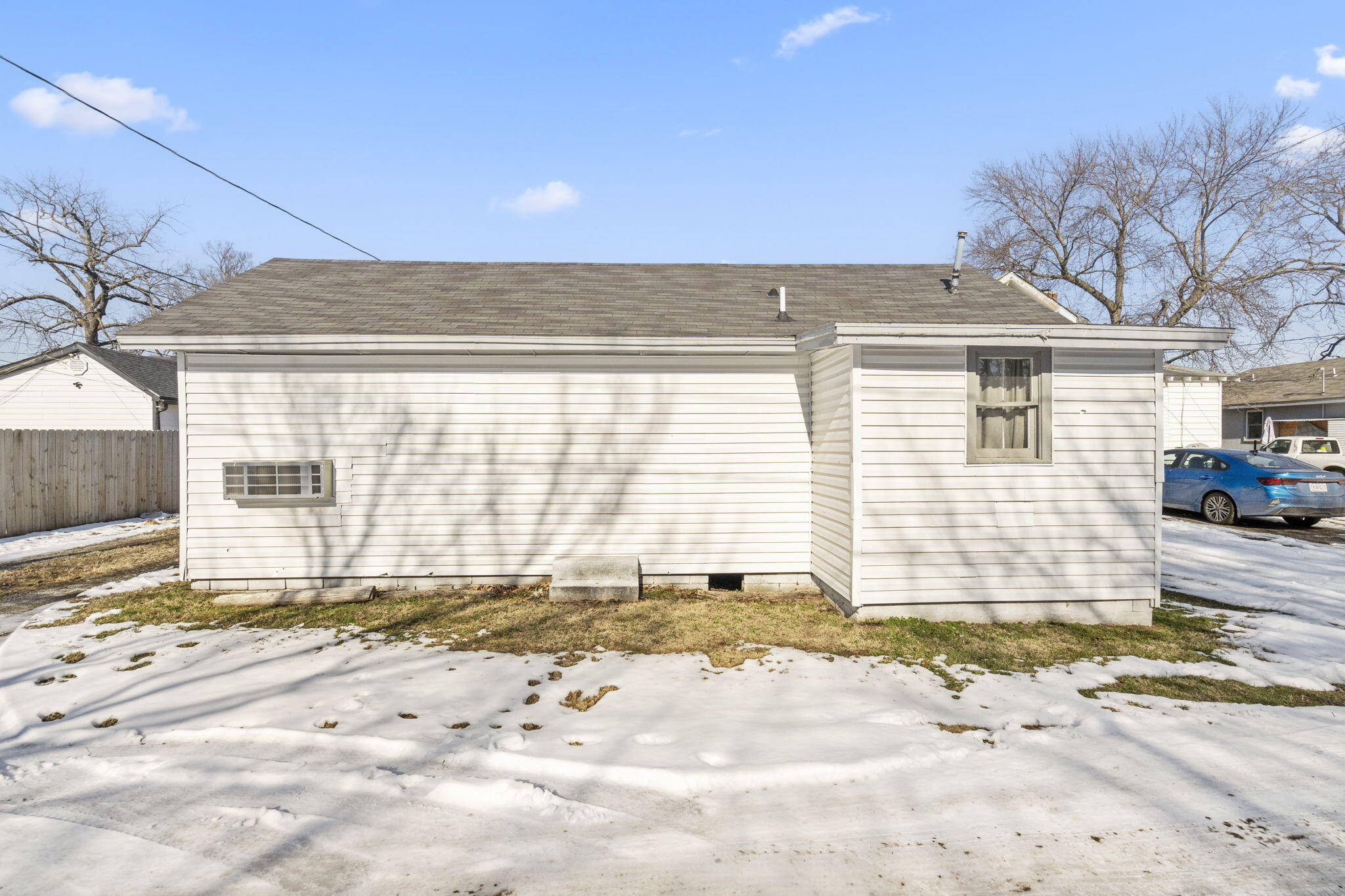 1026-1028 Commercial Property Photo 24