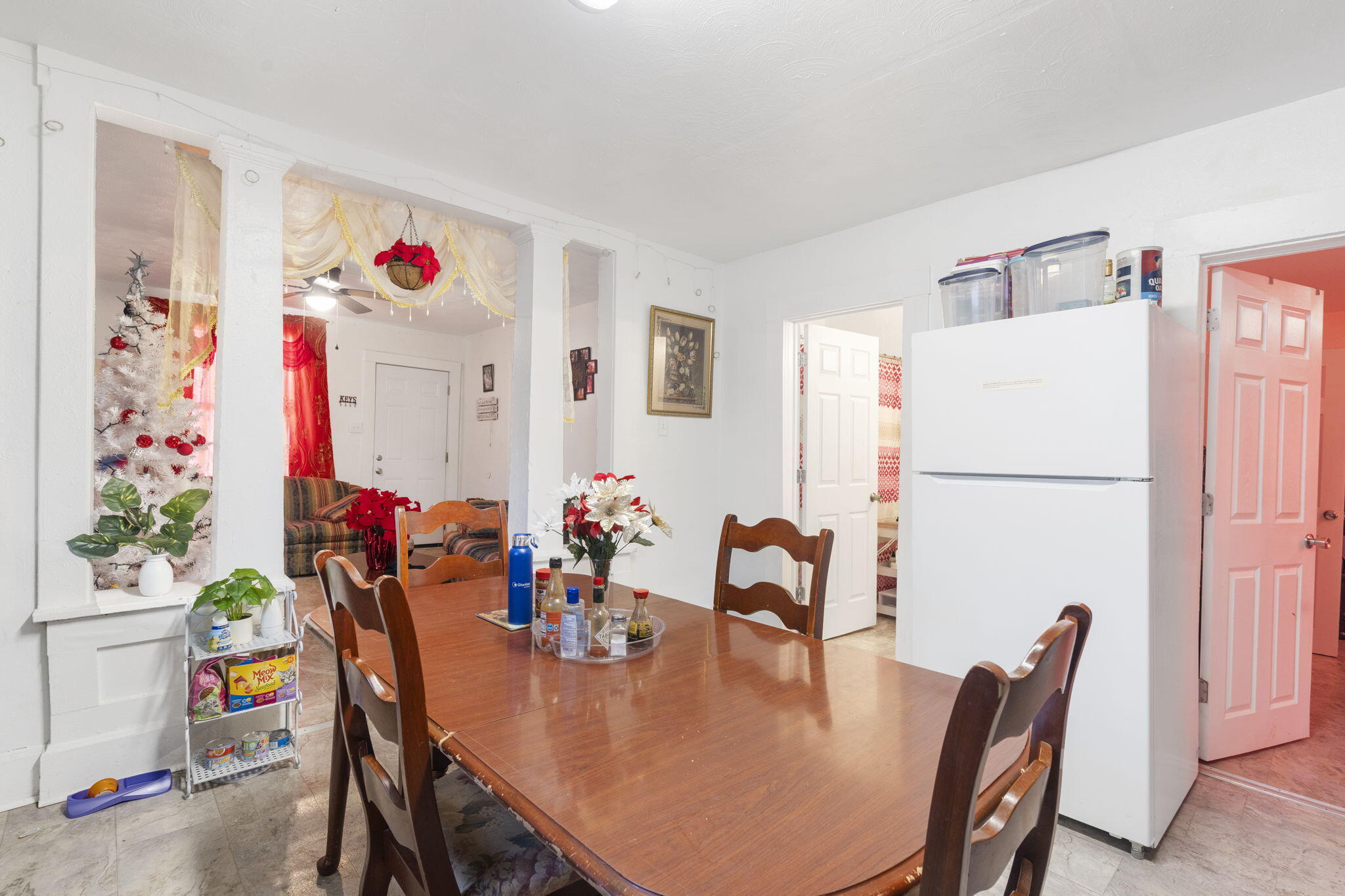1042-1052 Commercial Property Photo 9