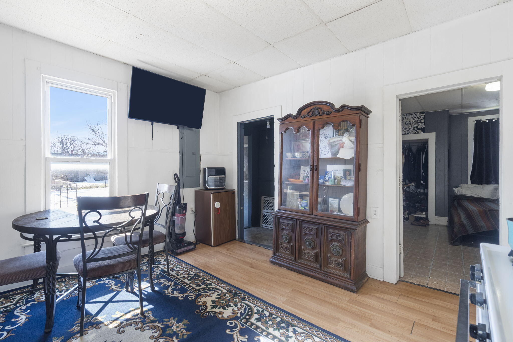 1042-1052 Commercial Property Photo 27