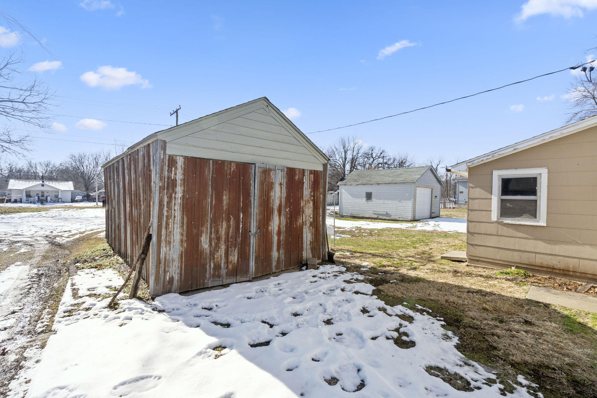 1042-1052 Commercial Property Photo 34