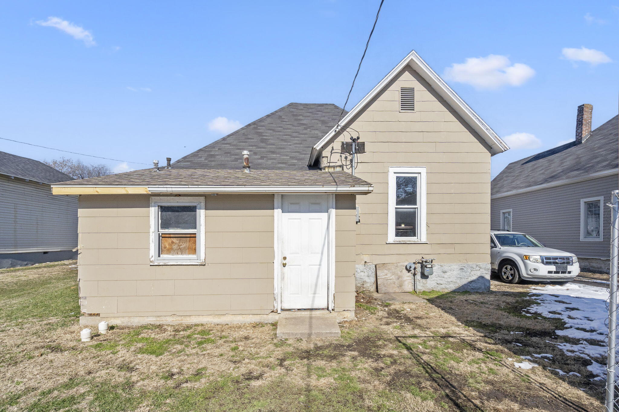 1042-1052 Commercial Property Photo 36