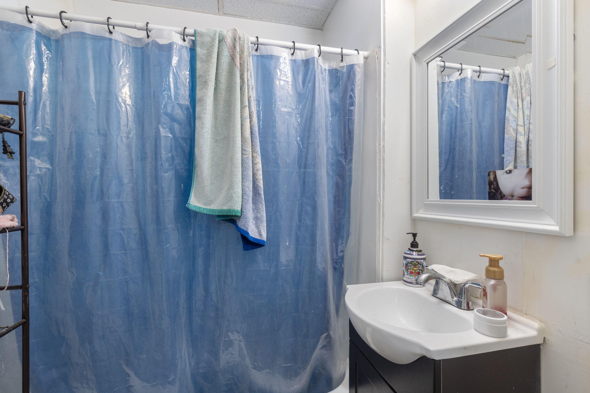 1056-1071 Commercial Property Photo 24