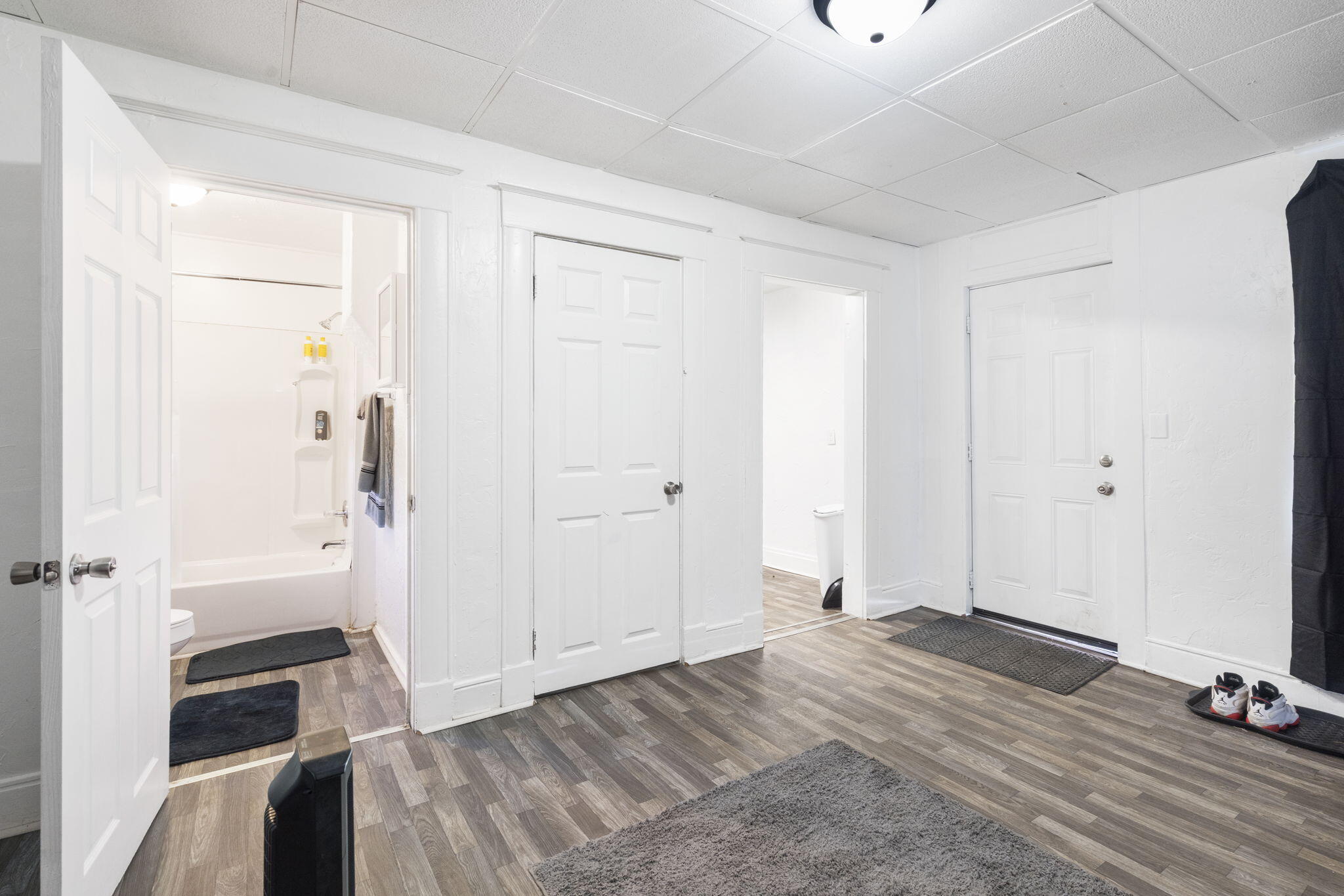 1056-1071 Commercial Property Photo 29