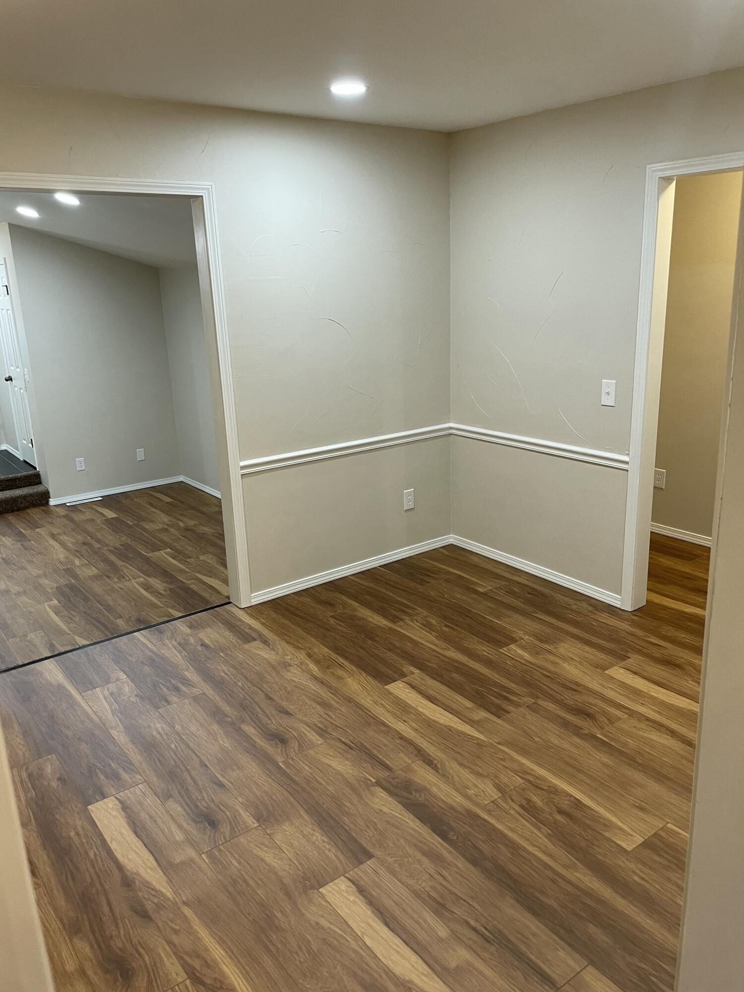 435-437 East Arrowhead Street Property Photo 6