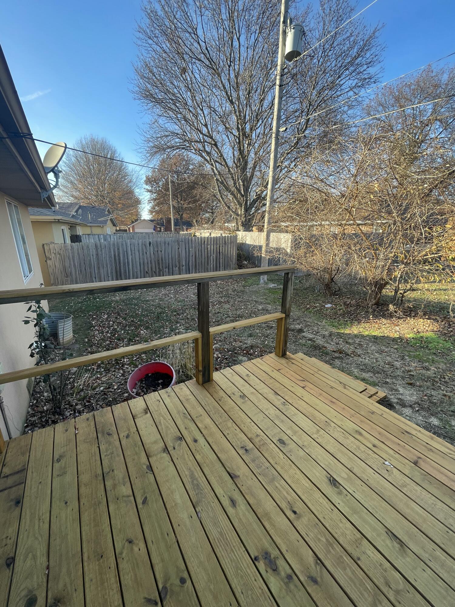 435-437 East Arrowhead Street Property Photo 12