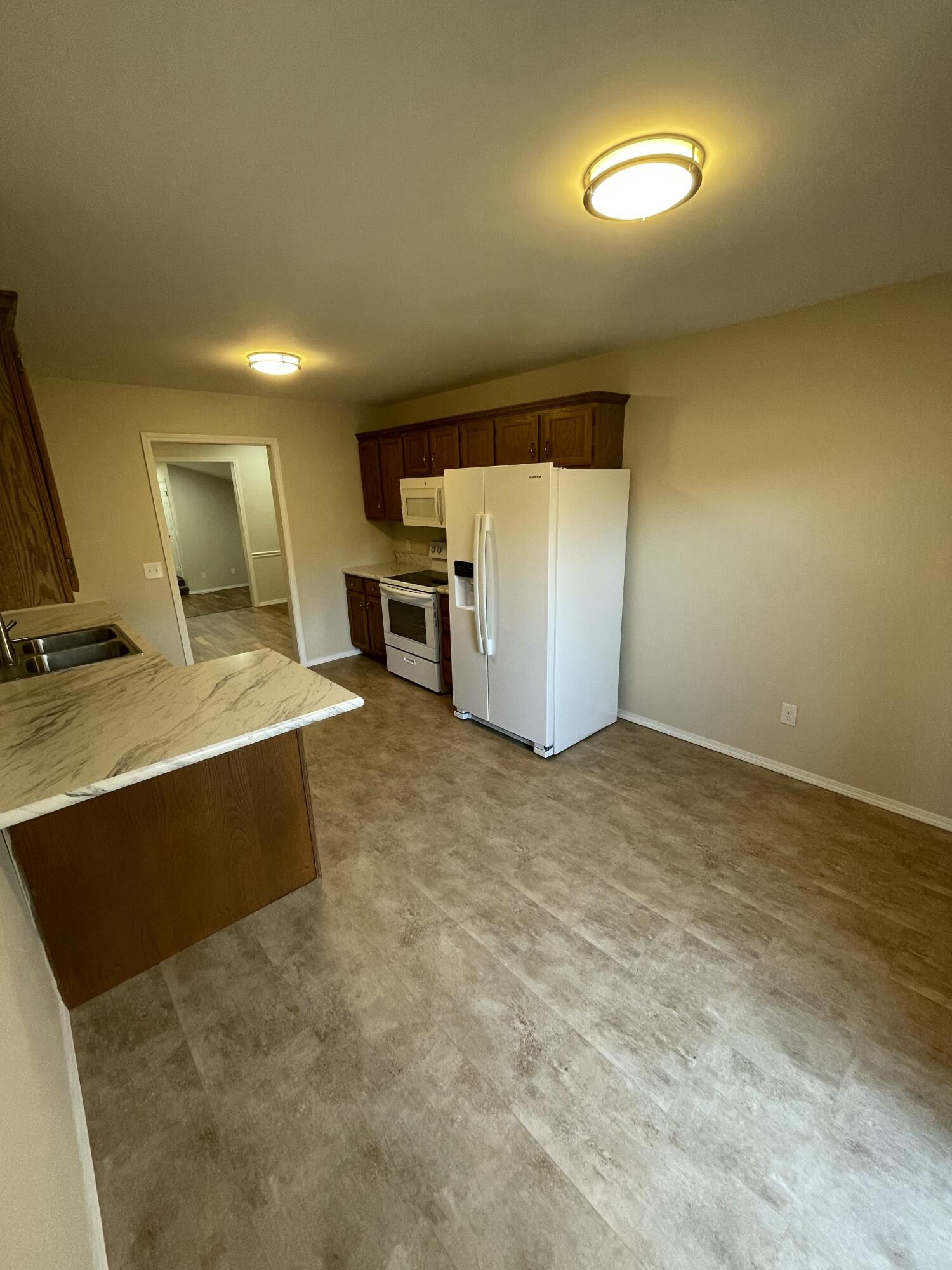 435-437 East Arrowhead Street Property Photo 13