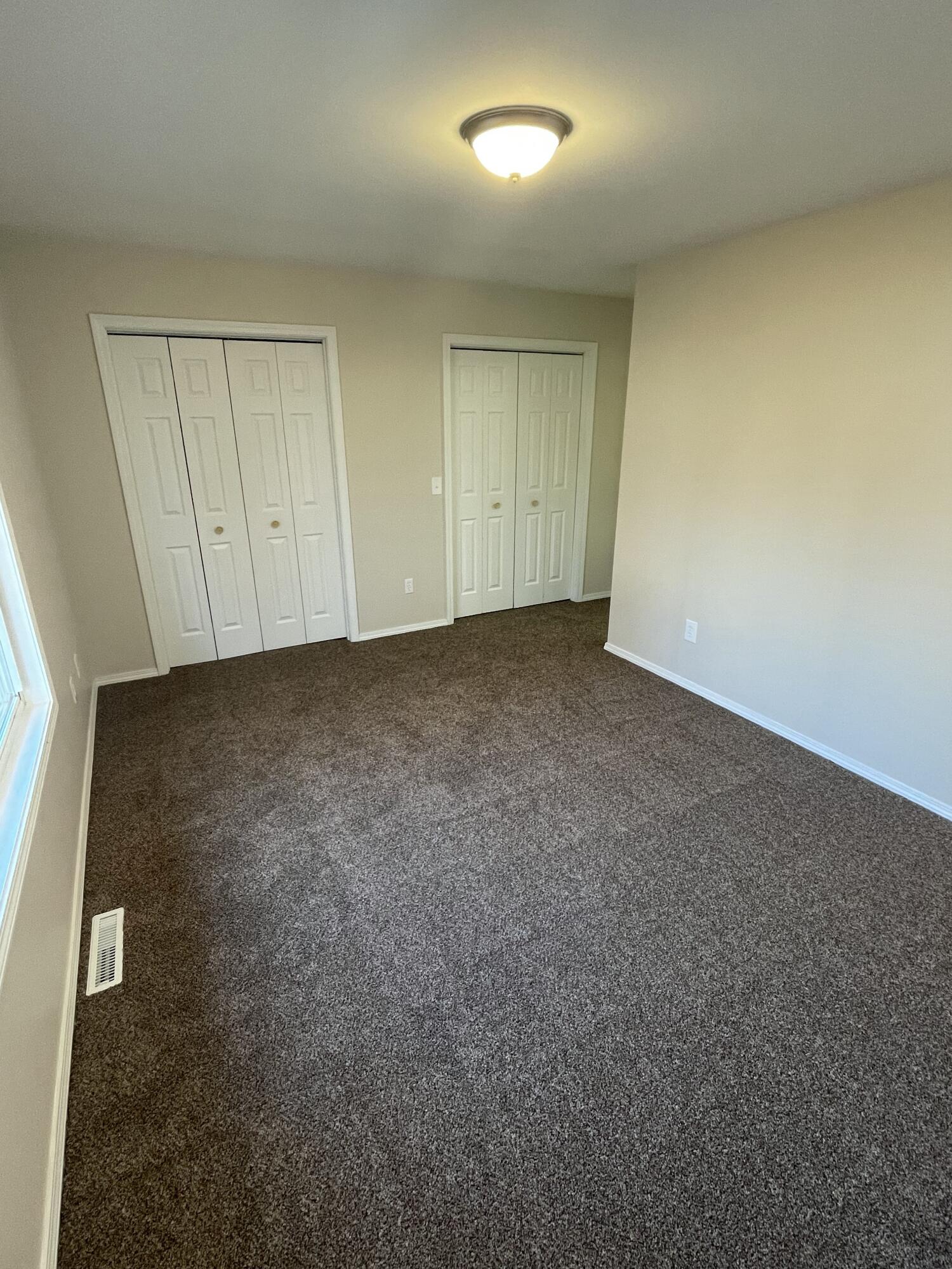 435-437 East Arrowhead Street Property Photo 15