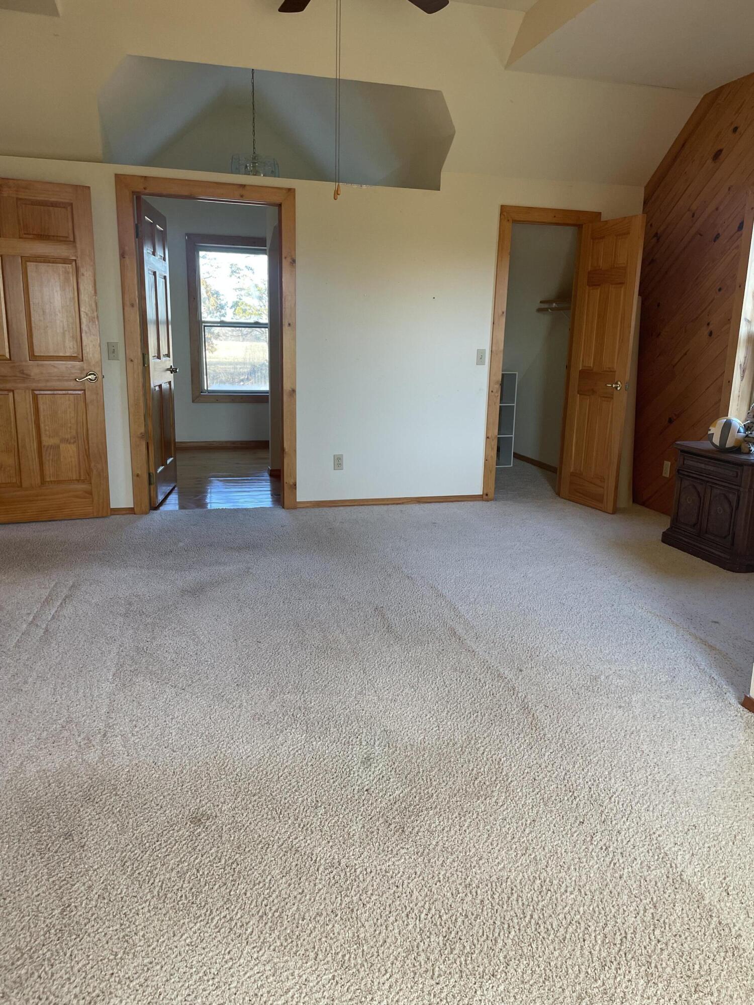 20302 Farm Road 1120 Property Photo 38