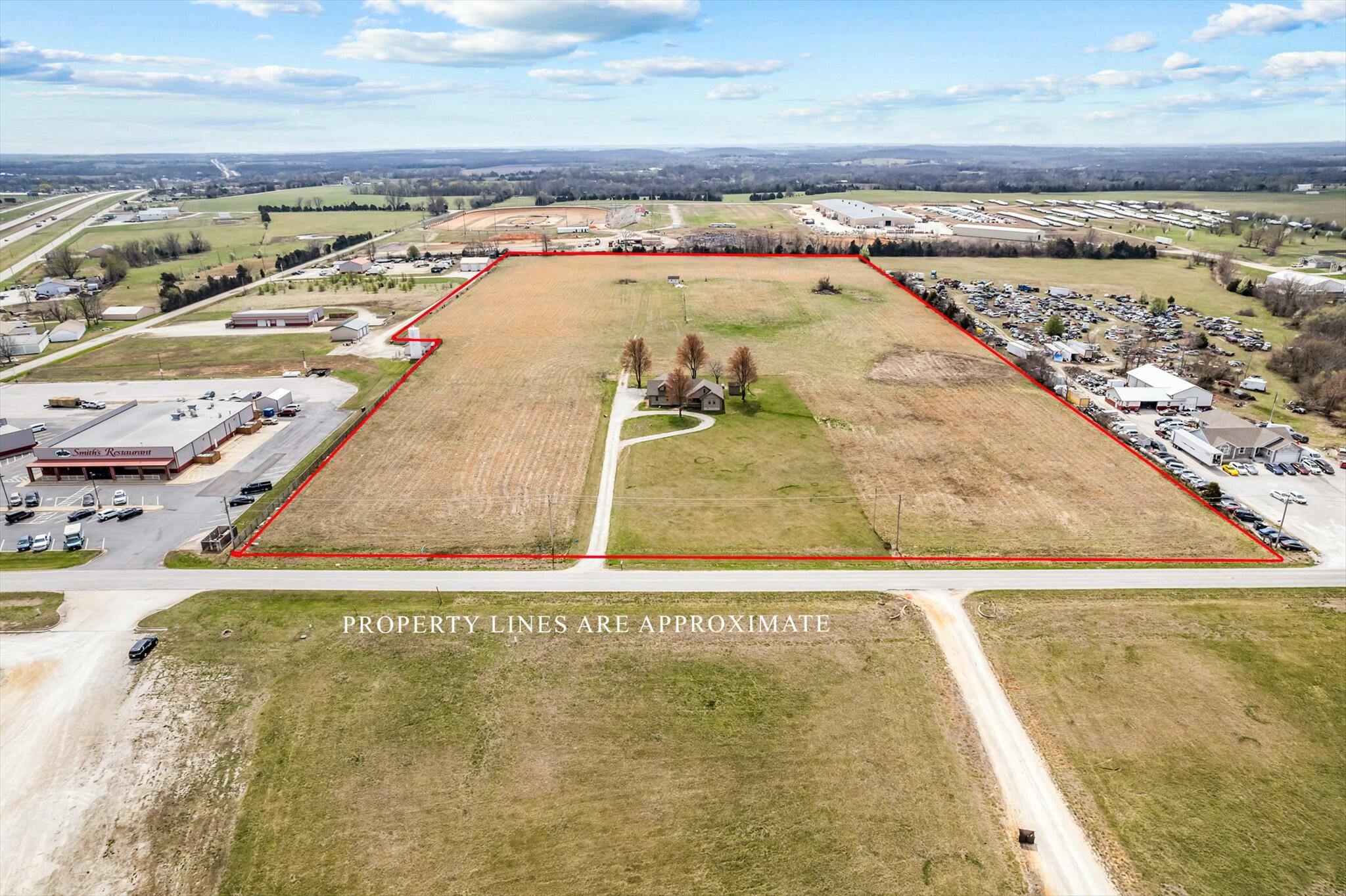 1338 Highway U Property Photo 2