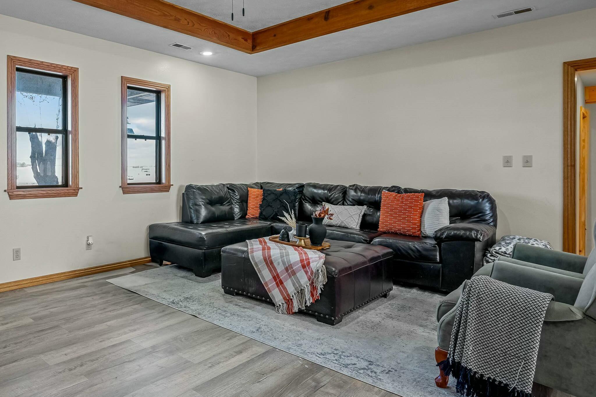 1338 Highway U Property Photo 6